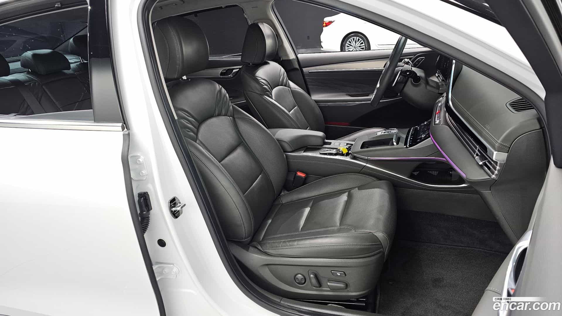 Grandeur Hyundai 2021.5-INNER-010