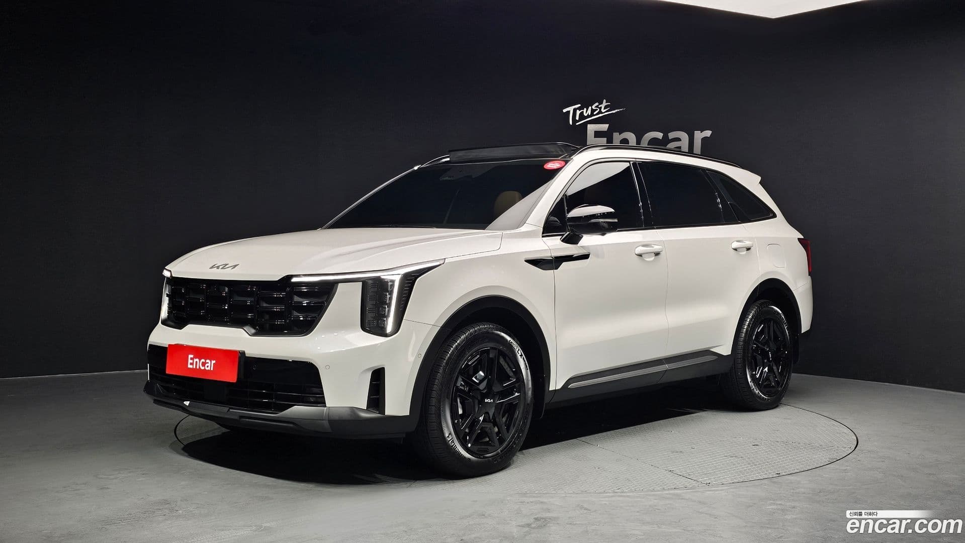 Main__Slider__Photo:Sorento Kia 2024.0-0