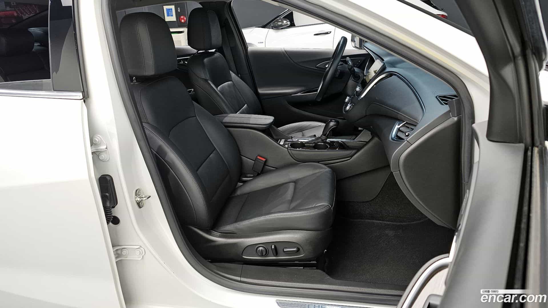 Malibu Chevrolet 2020.10-INNER-010