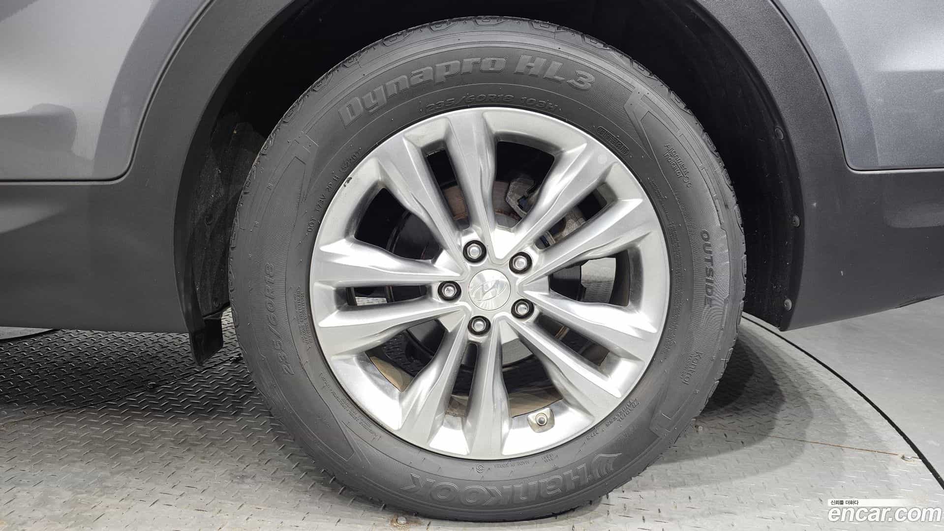 Santafe Hyundai 2015.8-OUTER-005