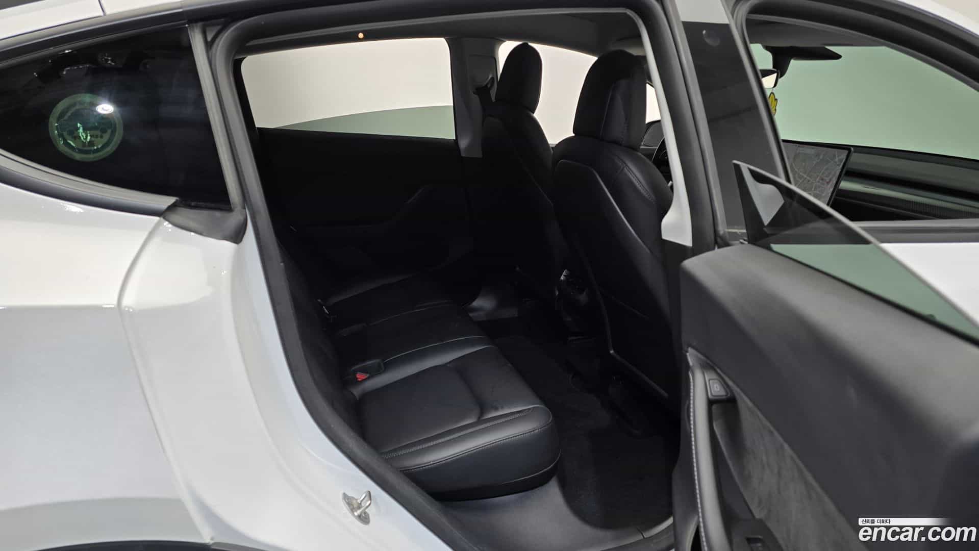 Model Y Tesla 2021.7-OPTION-016