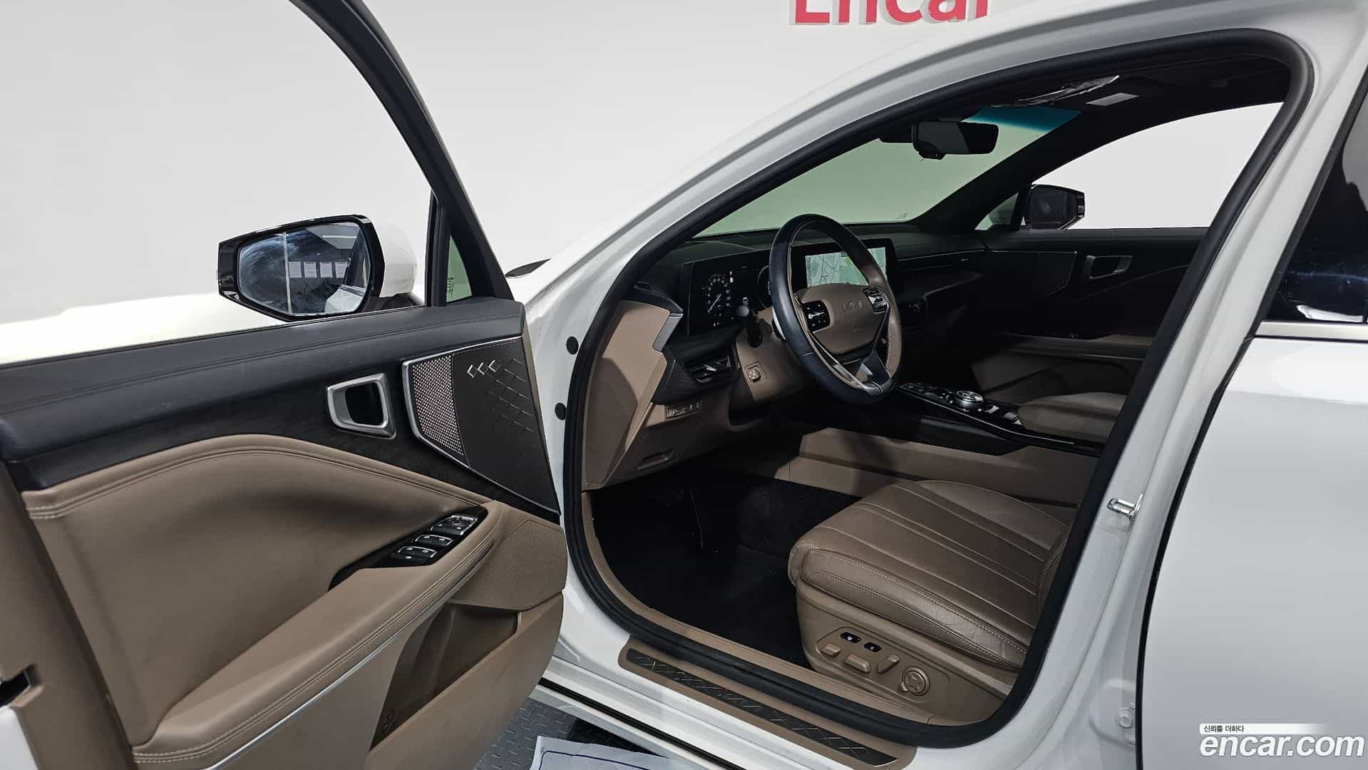 K8 Kia 2022.0-INNER-010