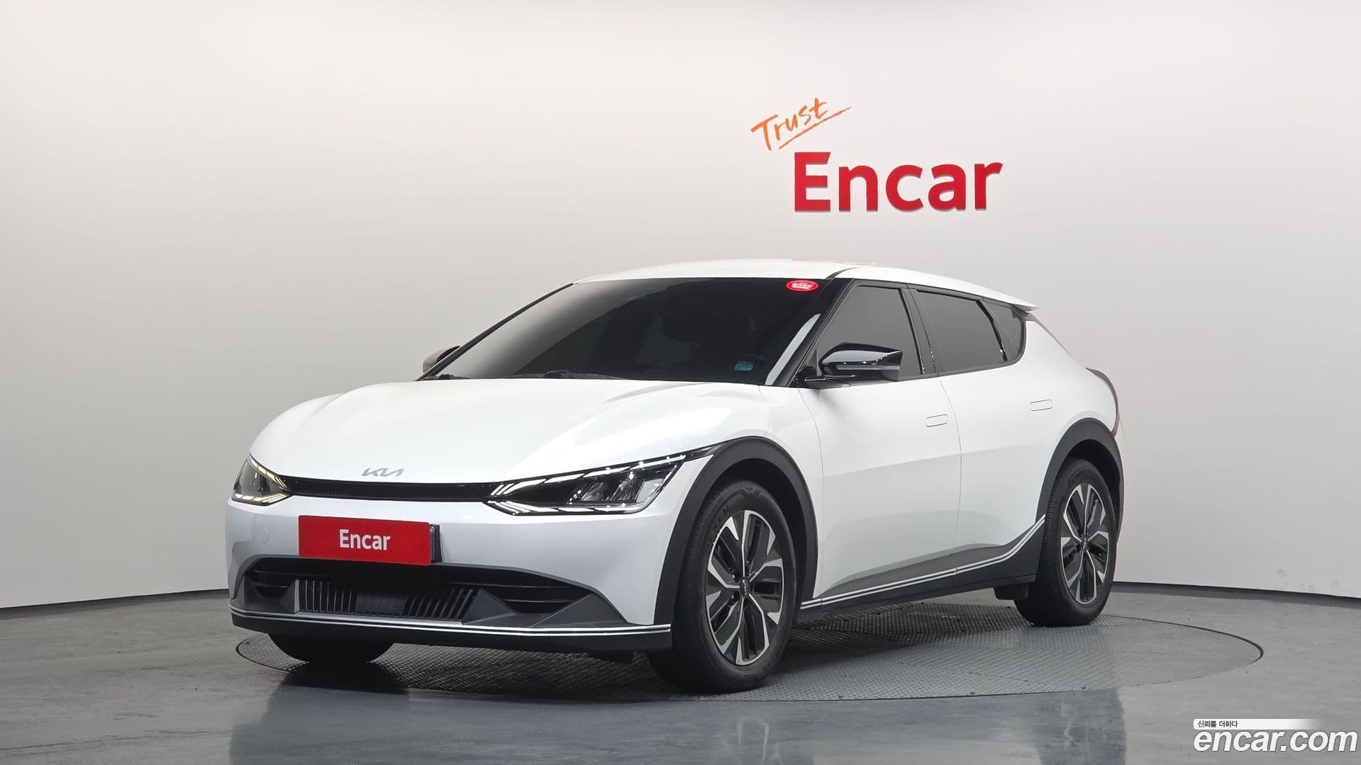 Main__Slider__Photo:EV6 Kia 2022.2-0