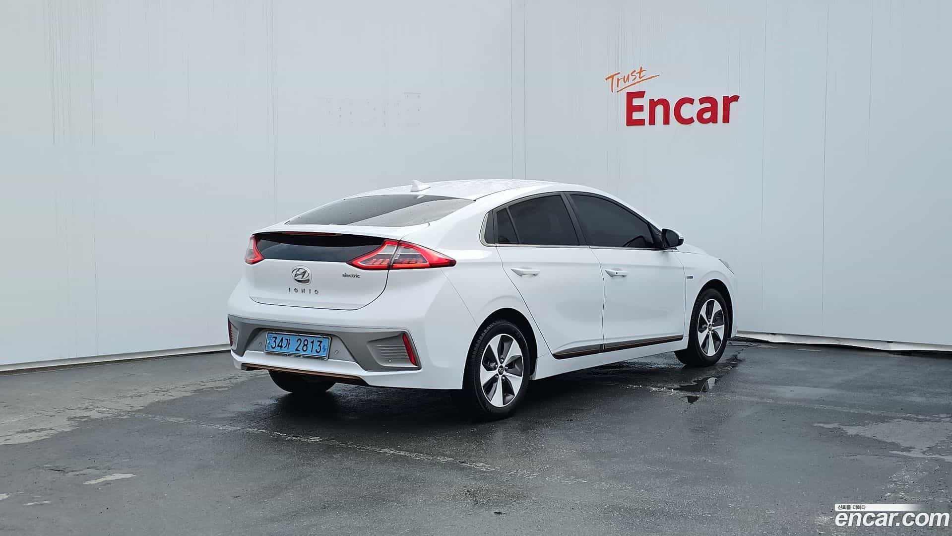 Ioniq Hyundai 2018.6-OUTER-002