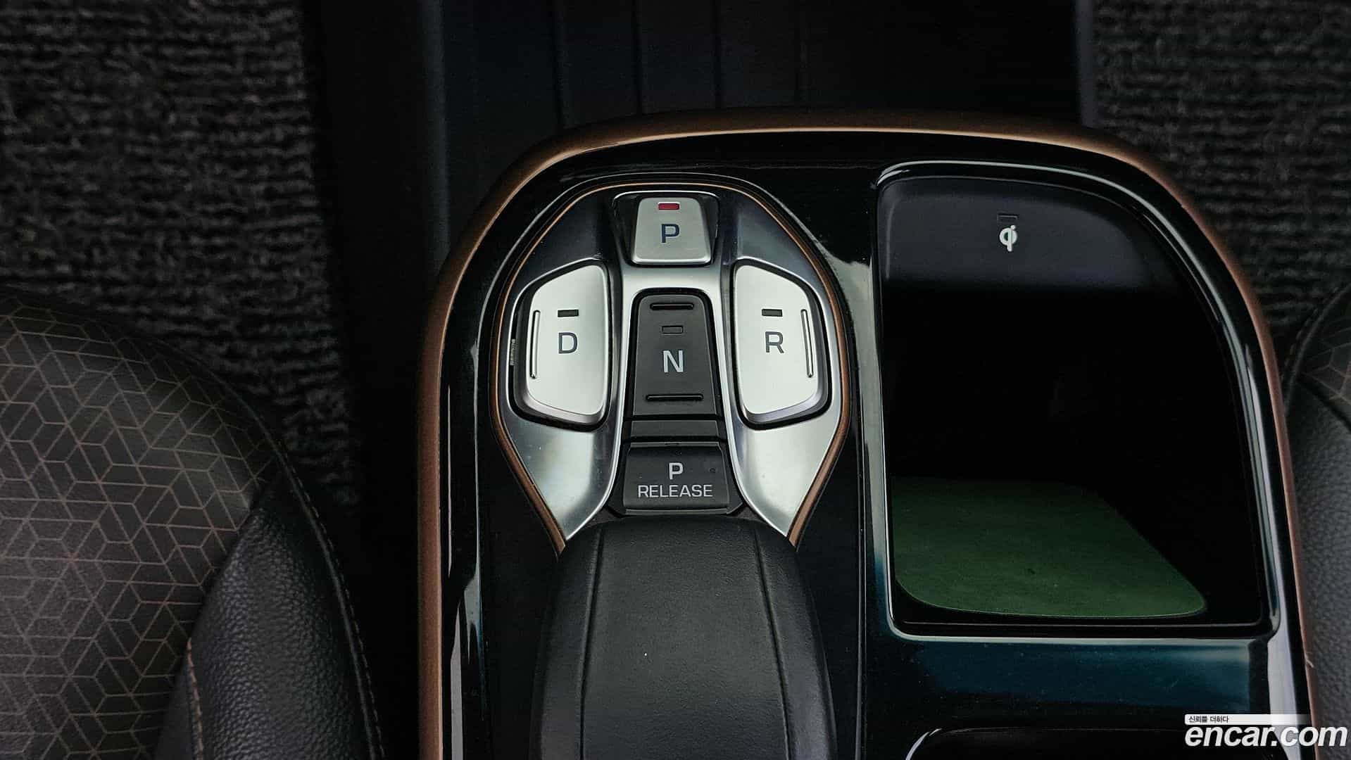 Ioniq Hyundai 2018.6-INNER-009