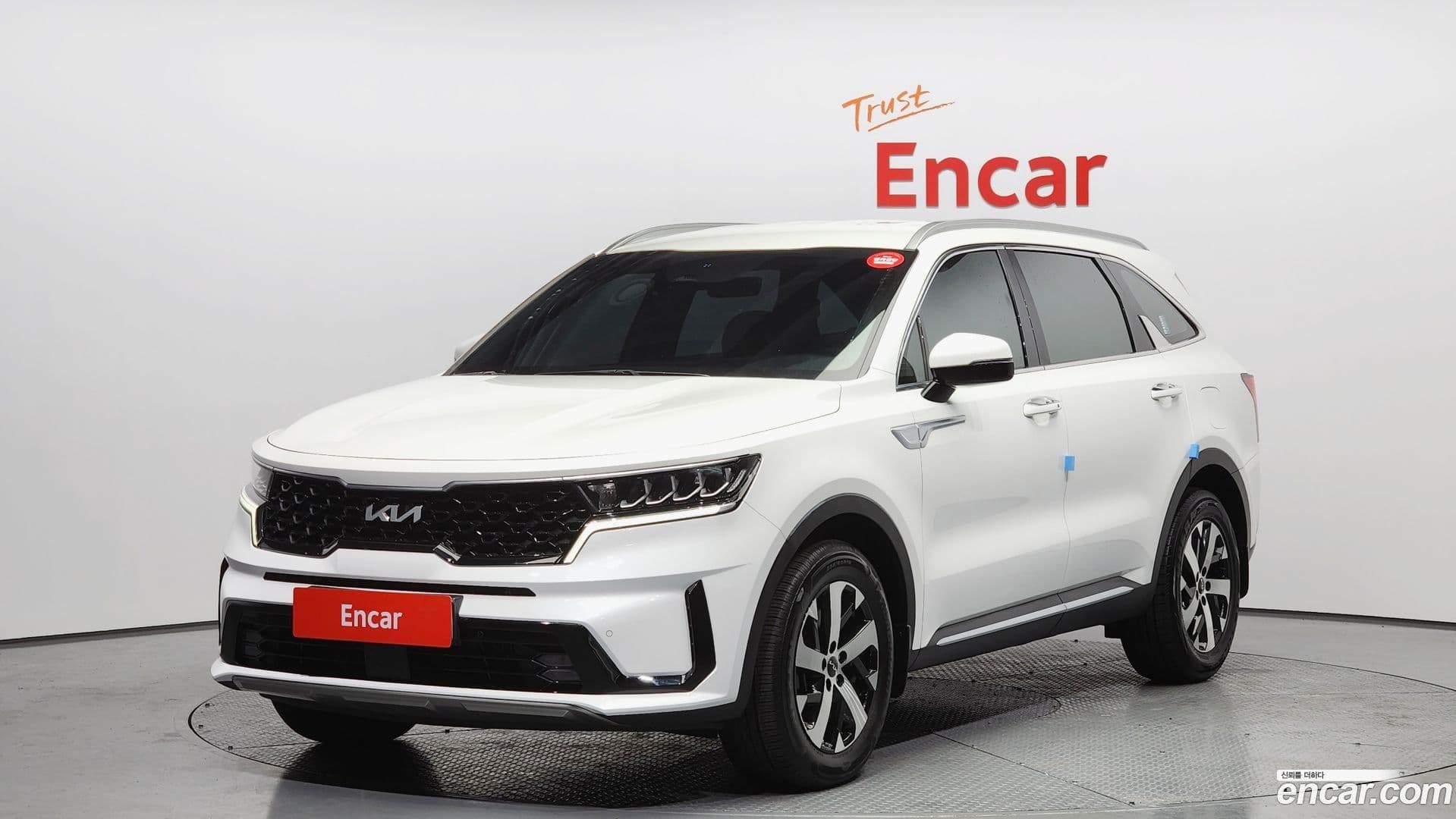 Main__Slider__Photo:Sorento Kia 2021.11-0