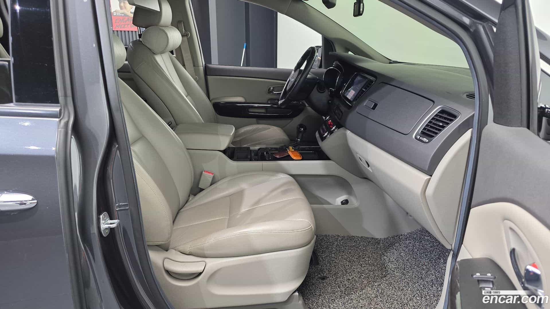 Canival Kia 2015.8-OPTION-015