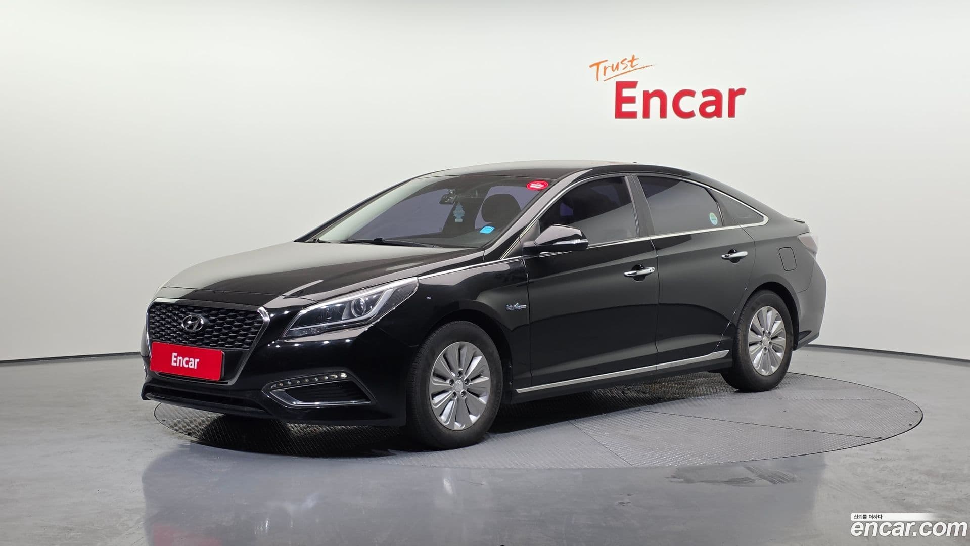Main__Slider__Photo:Sonata Hyundai 2015.8-0