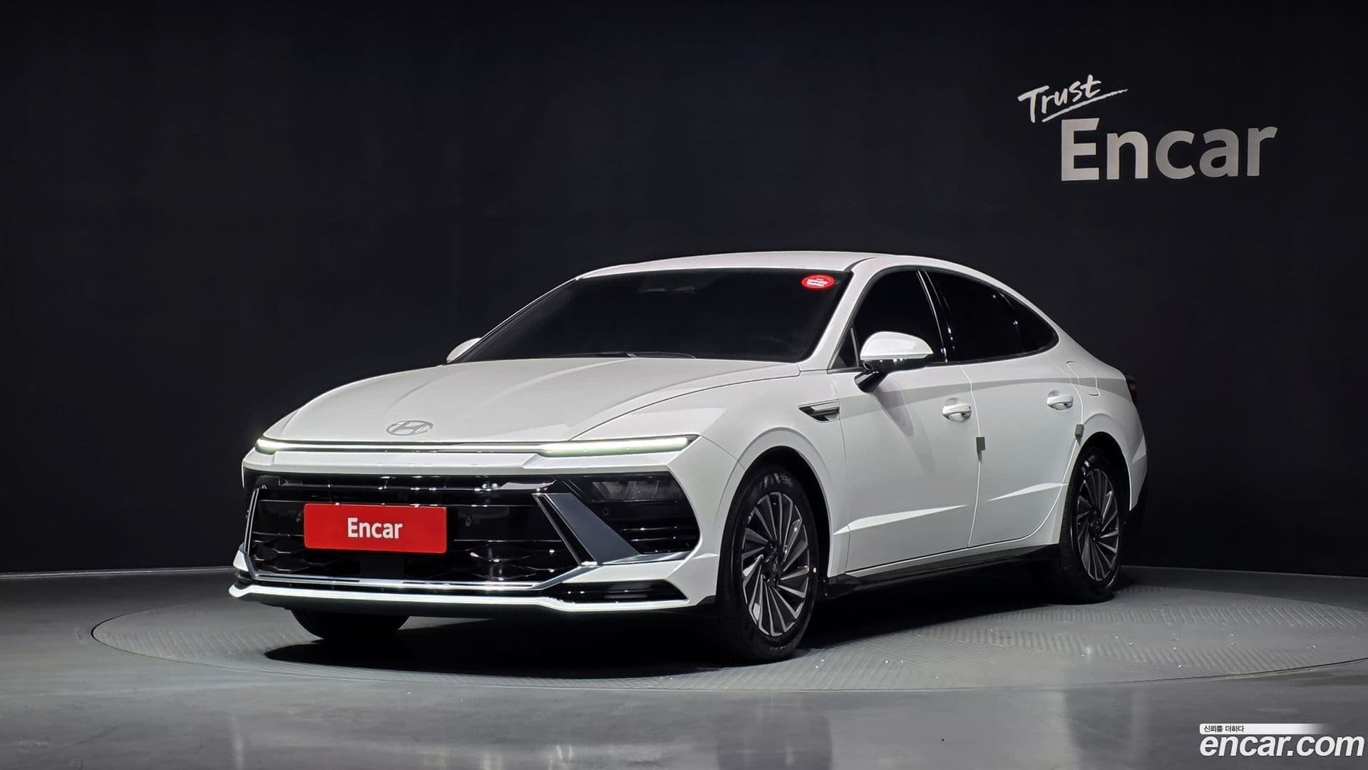 Main__Slider__Photo:Sonata Hyundai 2025.10-0