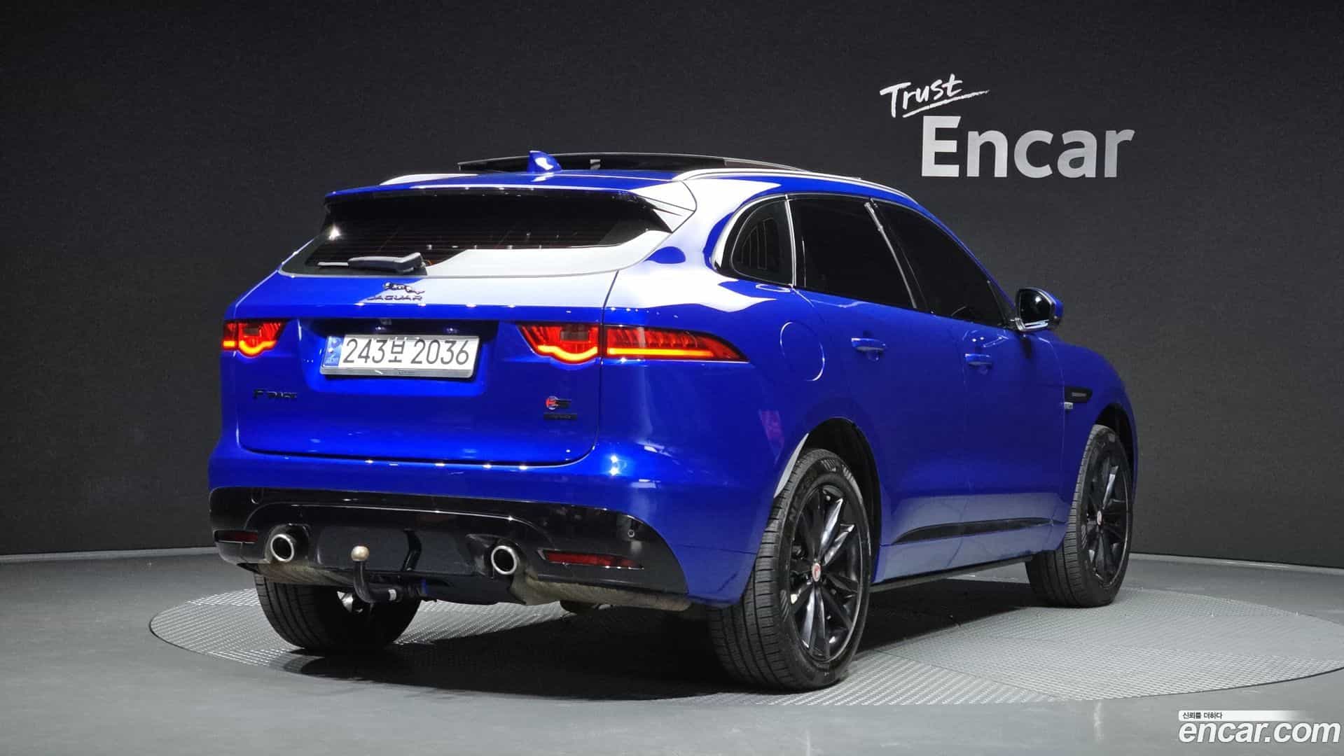 F-PACE Jaguar 2016.8-OUTER-002