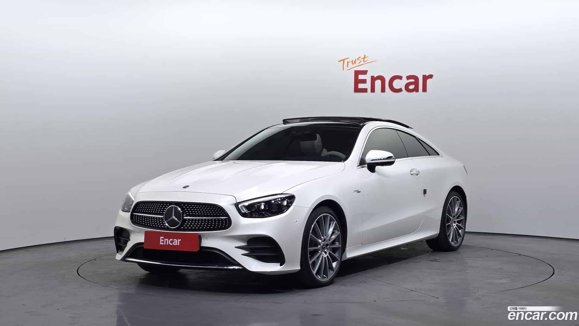 E-Class Mercedes-Benz 2020.10-OUTER-001