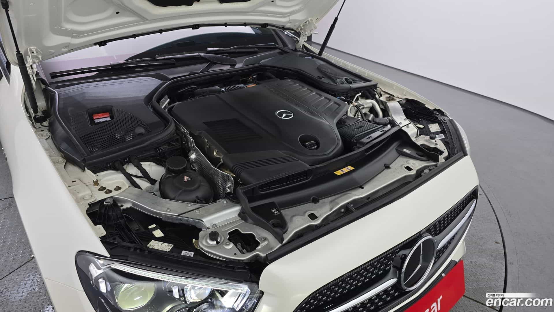 E-Class Mercedes-Benz 2020.10-INNER-006