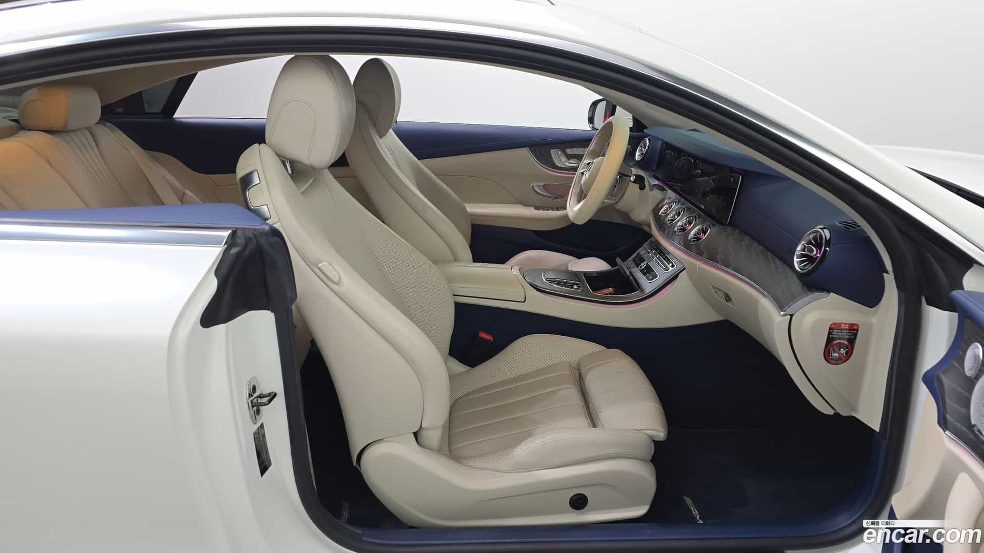 E-Class Mercedes-Benz 2020.10-OPTION-015