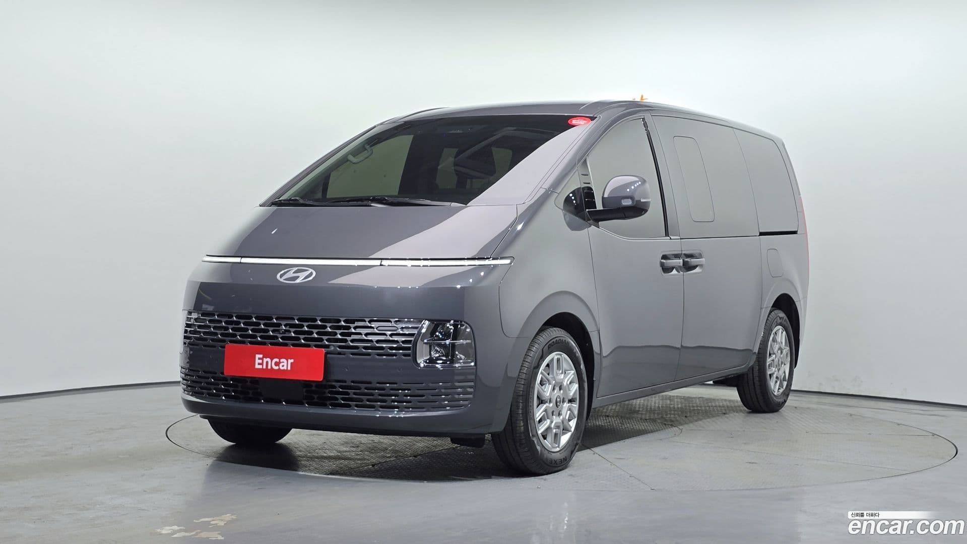 Main__Slider__Photo:Staria Hyundai 2025.5-0