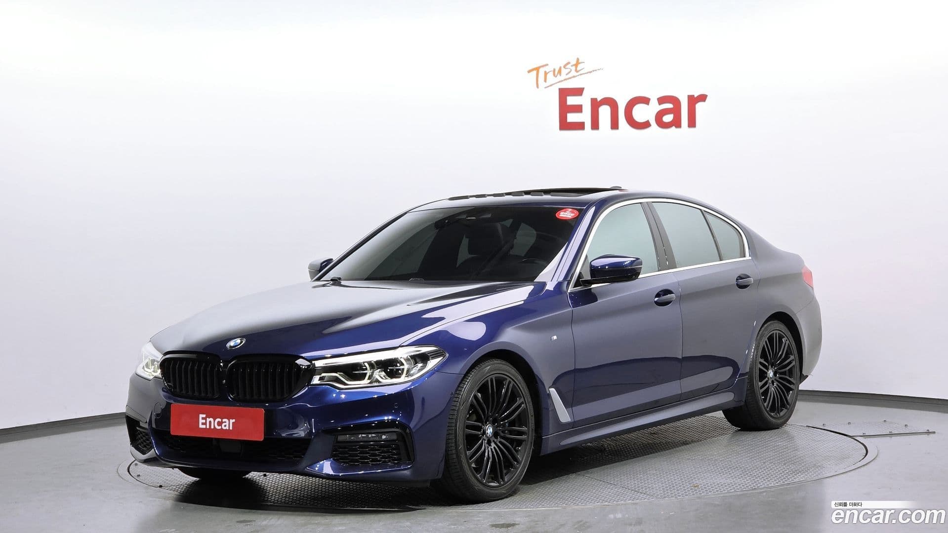 Main__Slider__Photo:5-Series BMW 2019.5-0