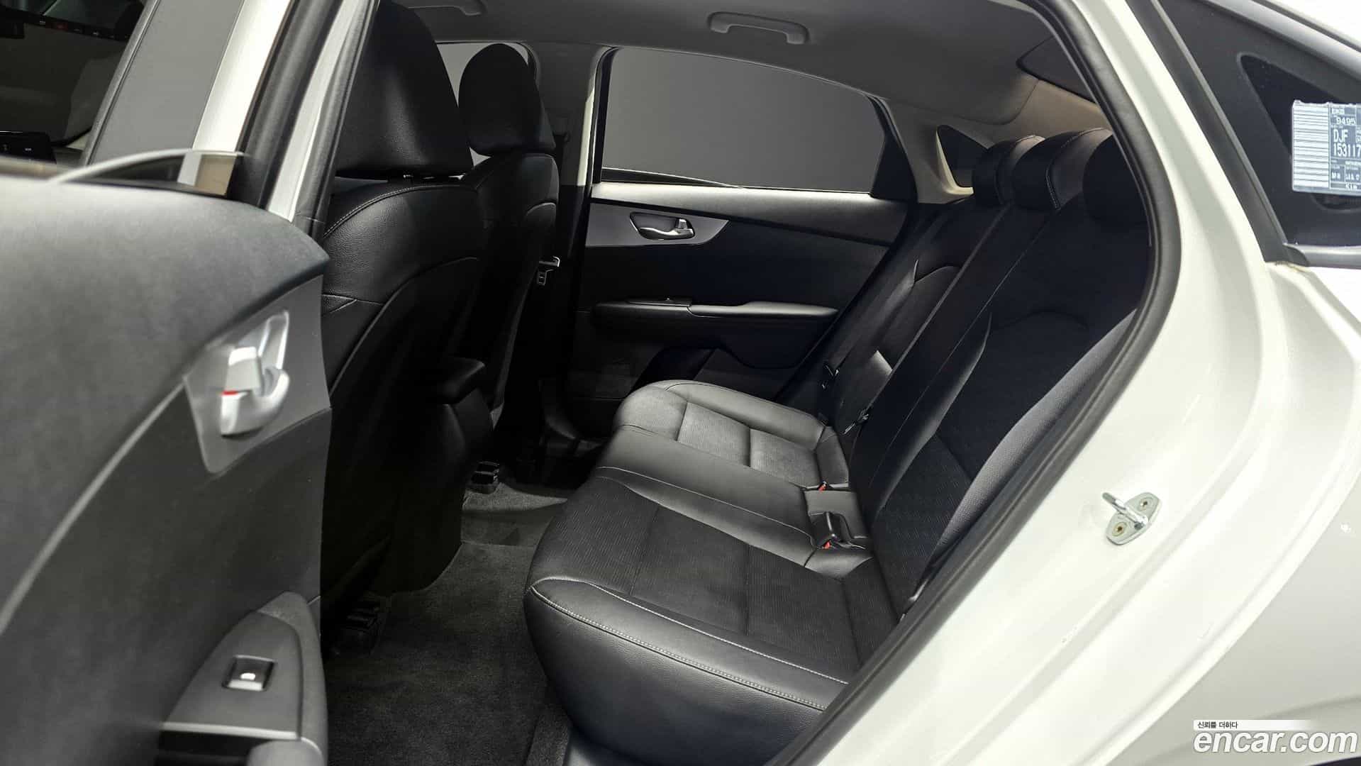 K3 Kia 2022.6-OPTION-016