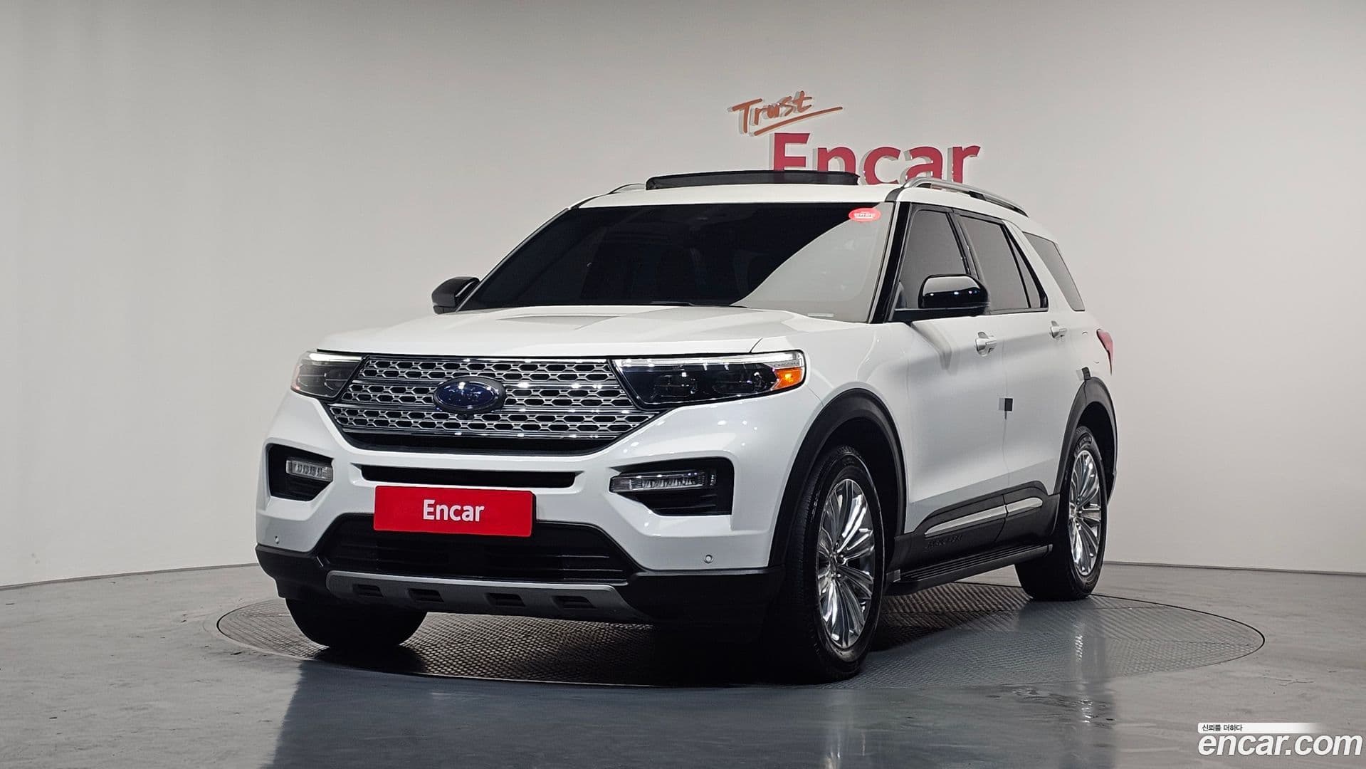 Main__Slider__Photo:Explorer Ford 2021.7-0