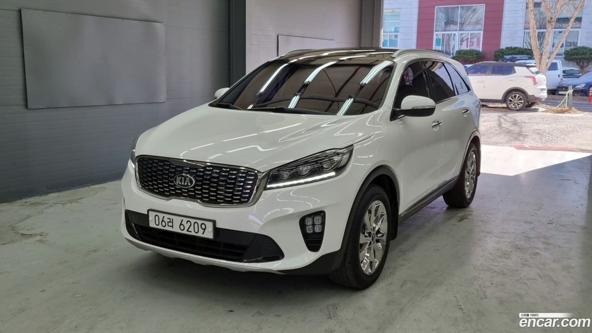 Main__Slider__Photo:Sorento Kia 2018.2-0