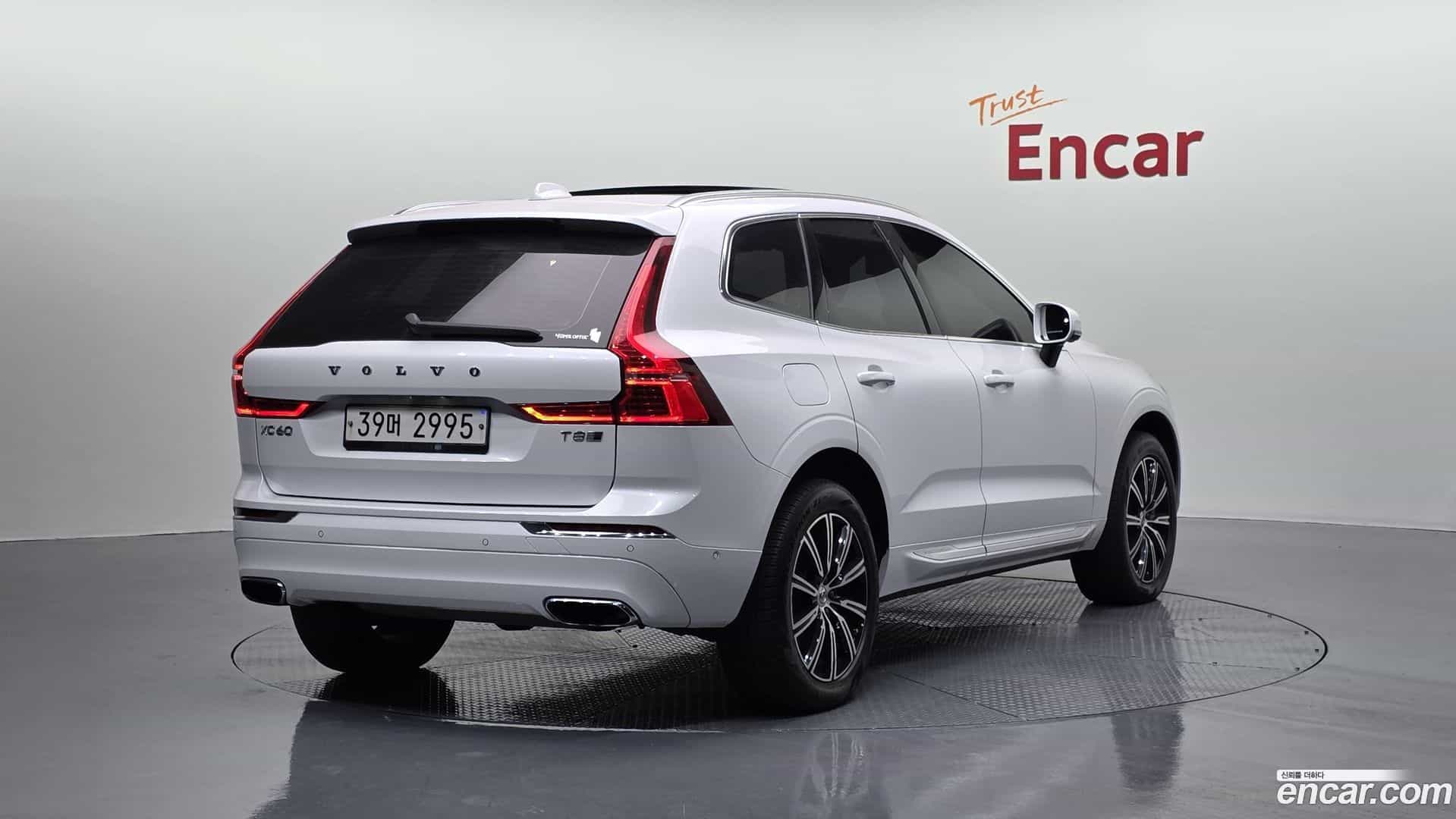 XC60 Volvo 2019.4-OUTER-002