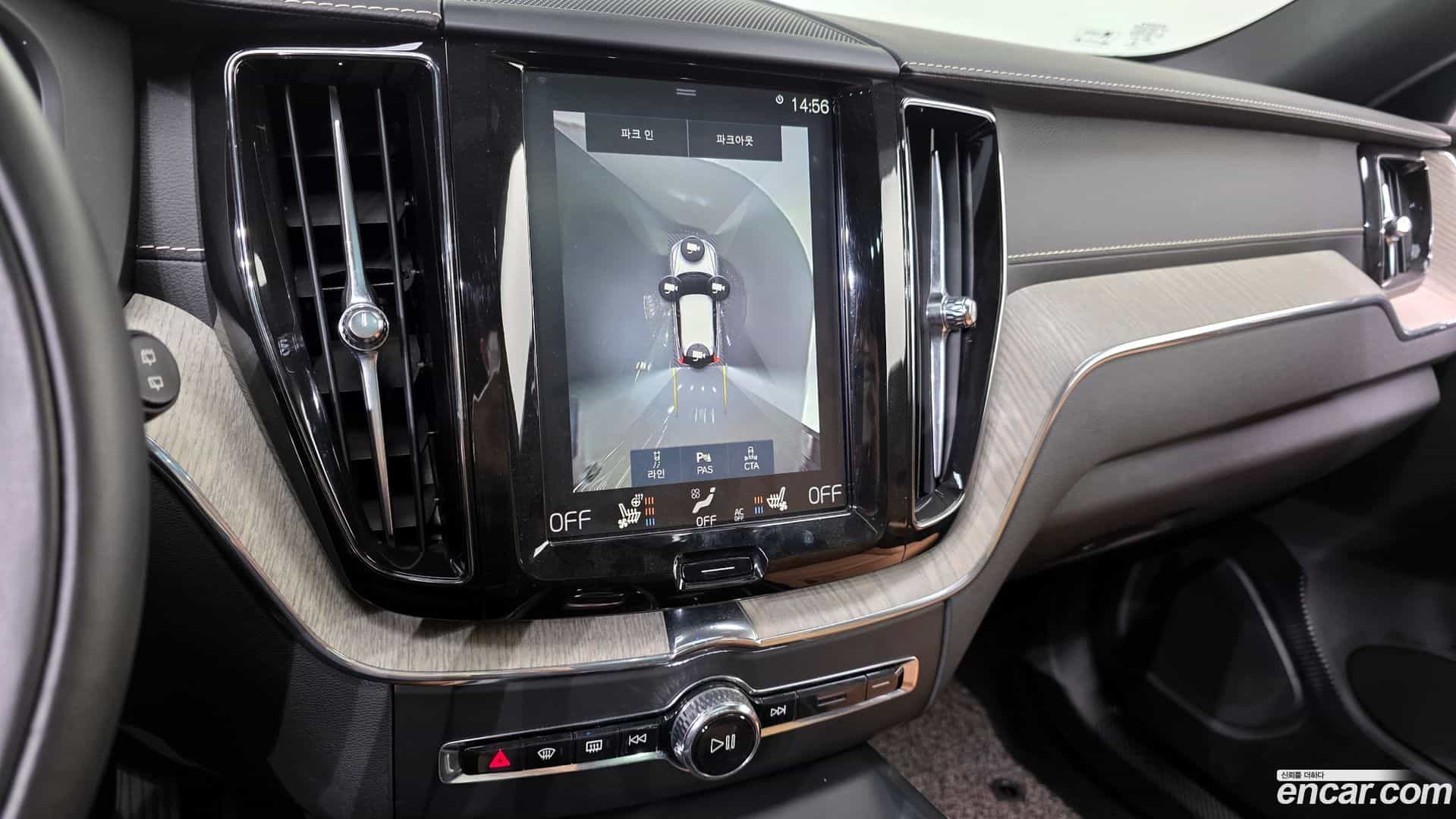 XC60 Volvo 2019.4-OPTION-020