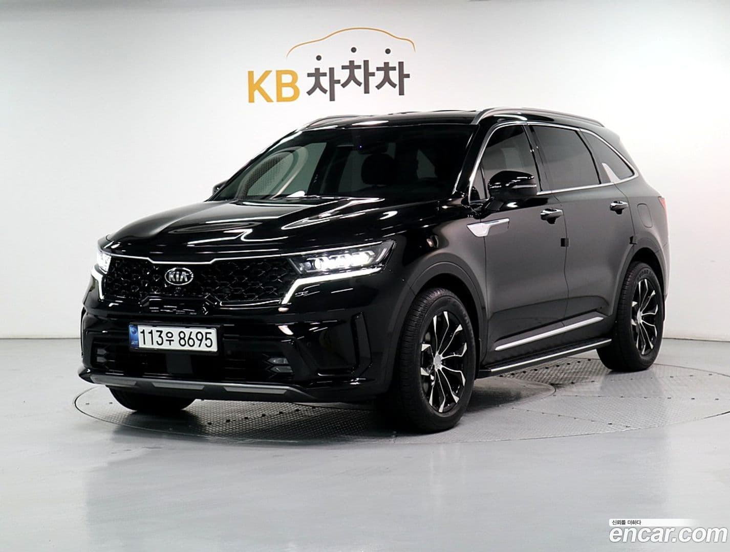 Main__Slider__Photo:Sorento Kia 2020.8-0
