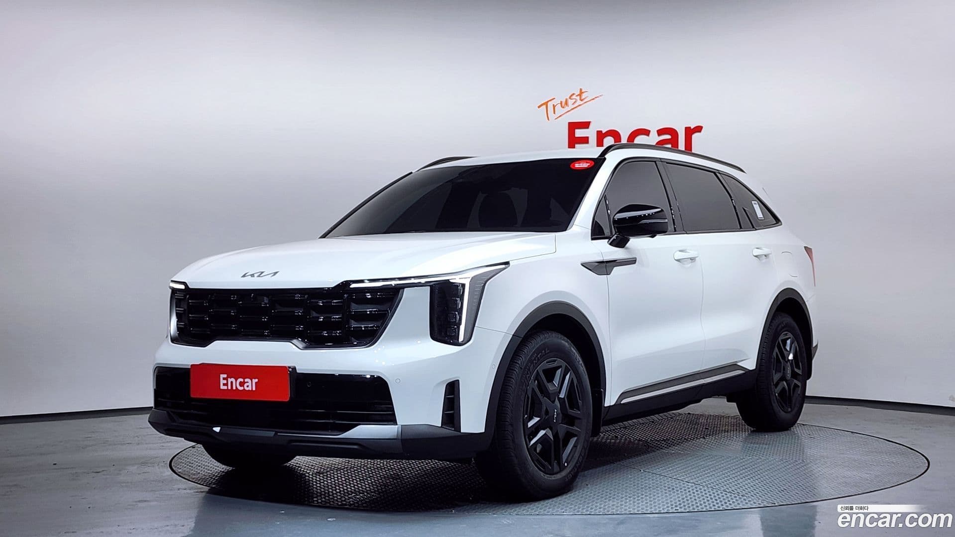 Main__Slider__Photo:Sorento Kia 2023.9-0