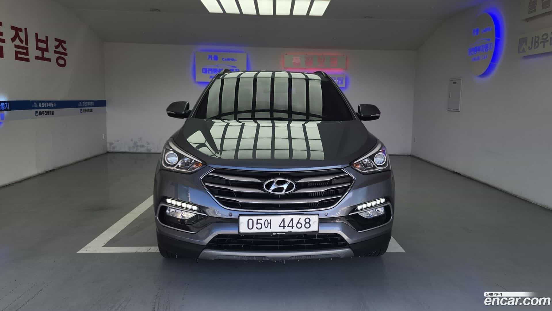 Santafe Hyundai 2017.8-OUTER-002