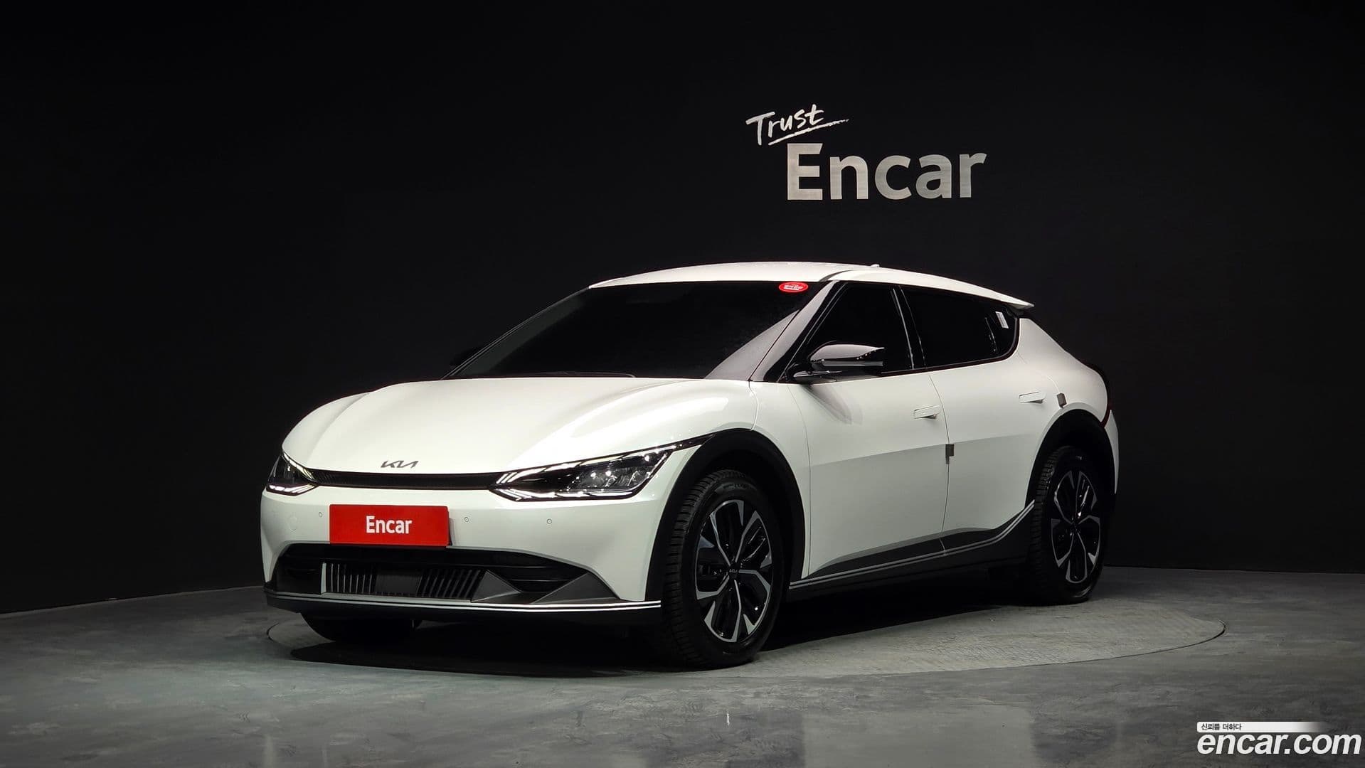 Main__Slider__Photo:EV6 Kia 2023.2-0