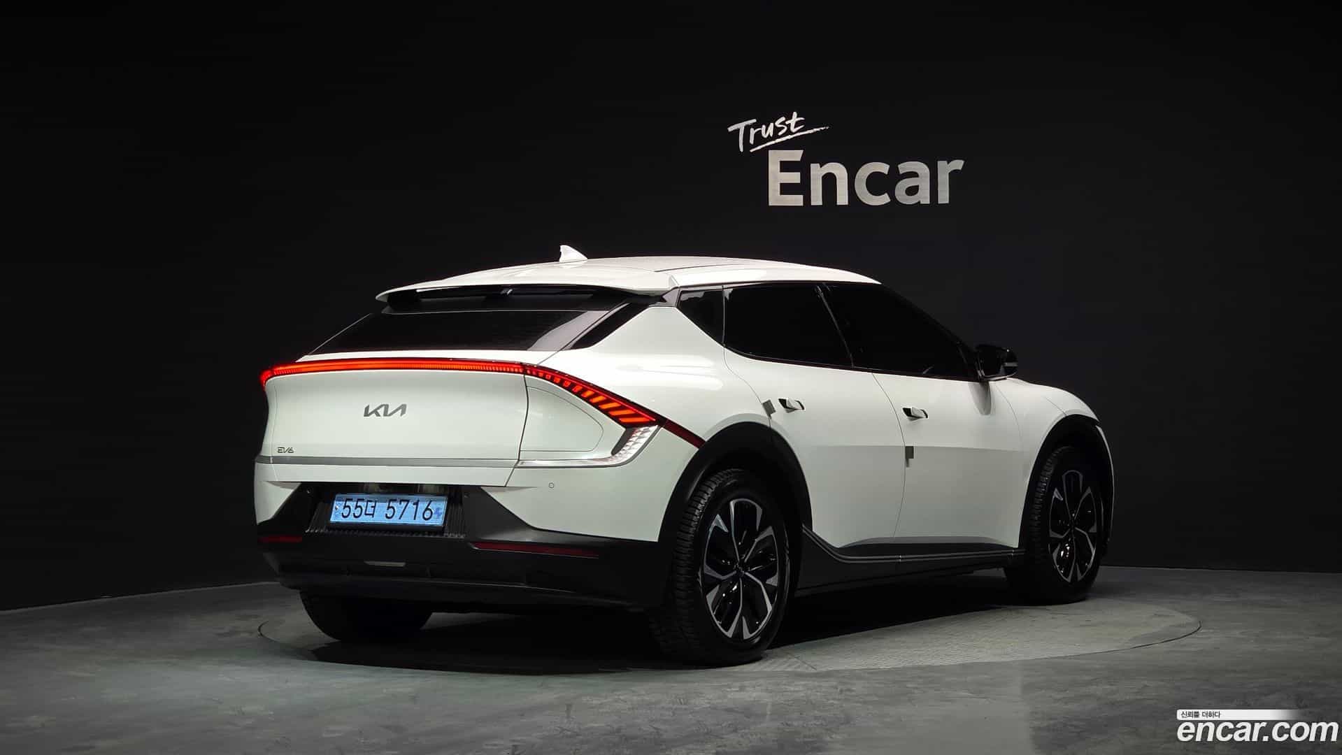 EV6 Kia 2023.2-OUTER-002
