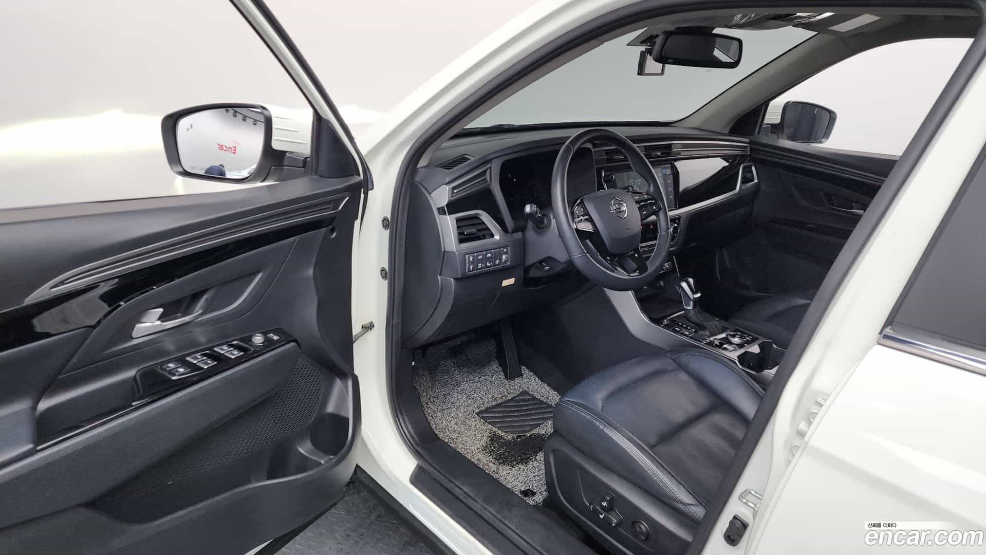 KORANDO KG Mobility 2022.7-INNER-010