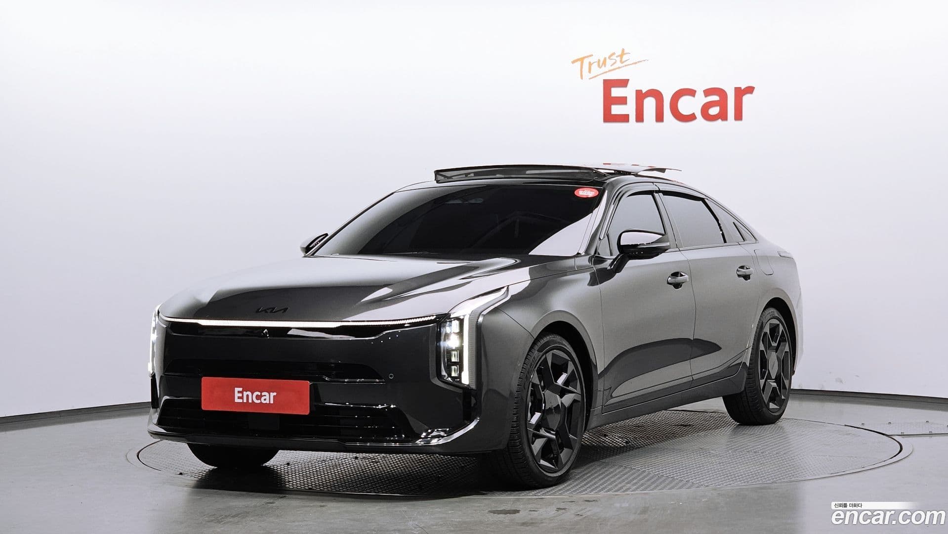 Main__Slider__Photo:K8 Kia 2025.6-0