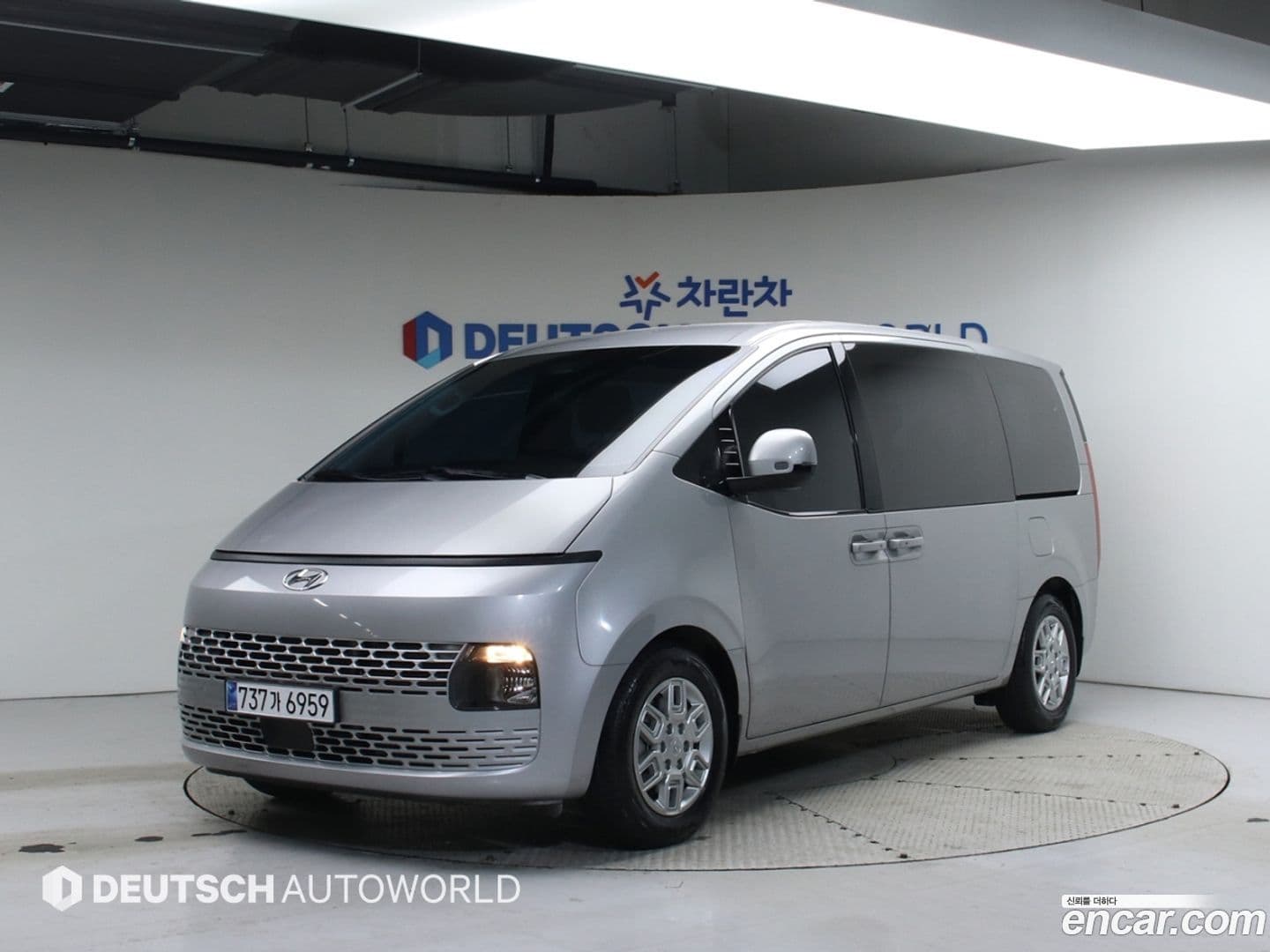 Main__Slider__Photo:Staria Hyundai 2023.4-0