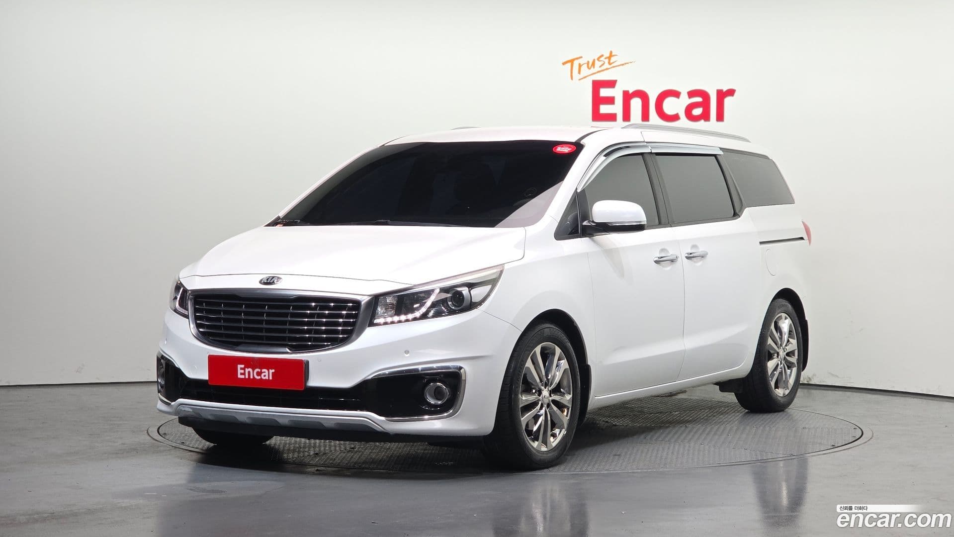 Main__Slider__Photo:Canival Kia 2015.6-0