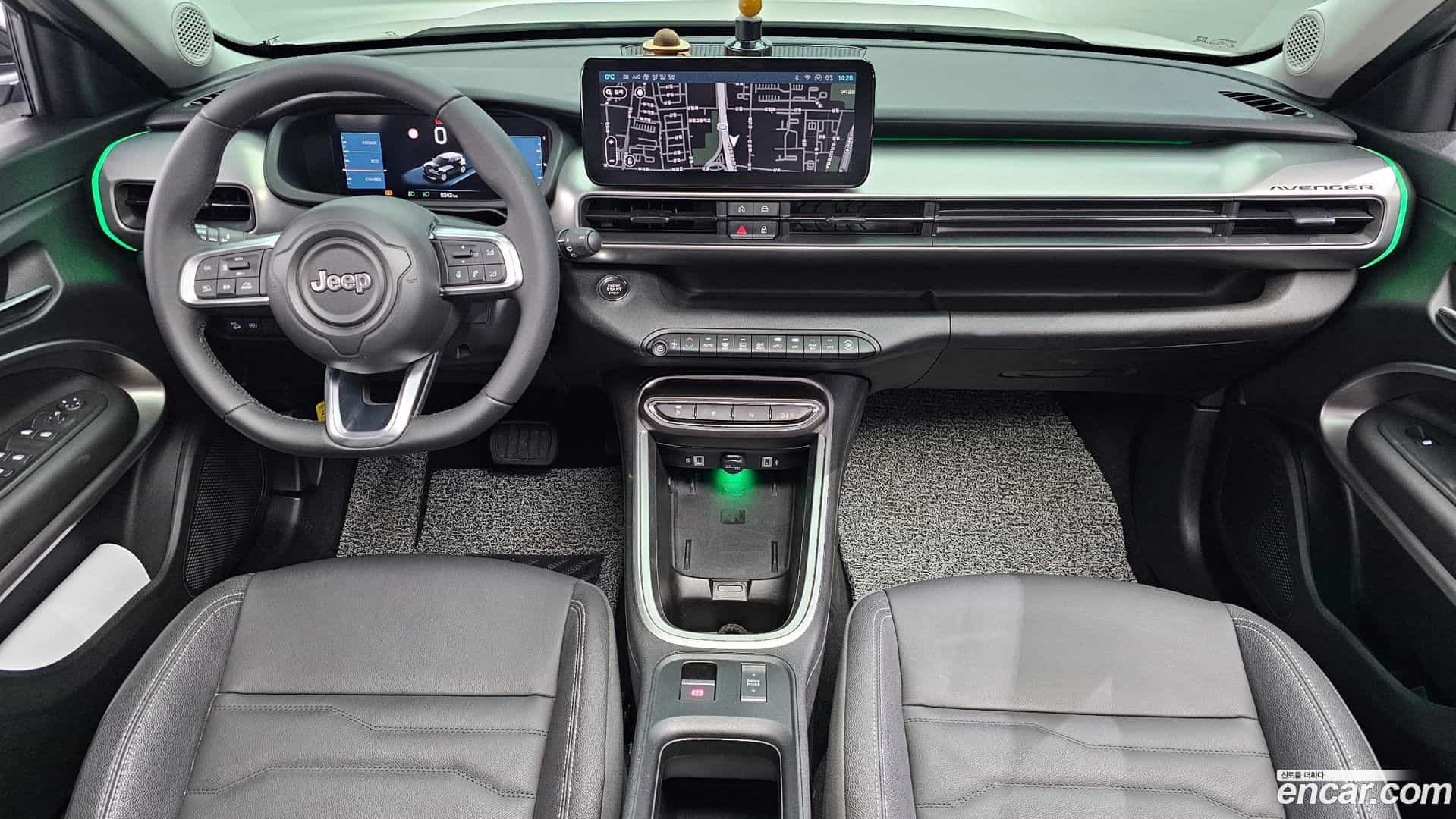 Avenger Jeep 2024.11-INNER-007