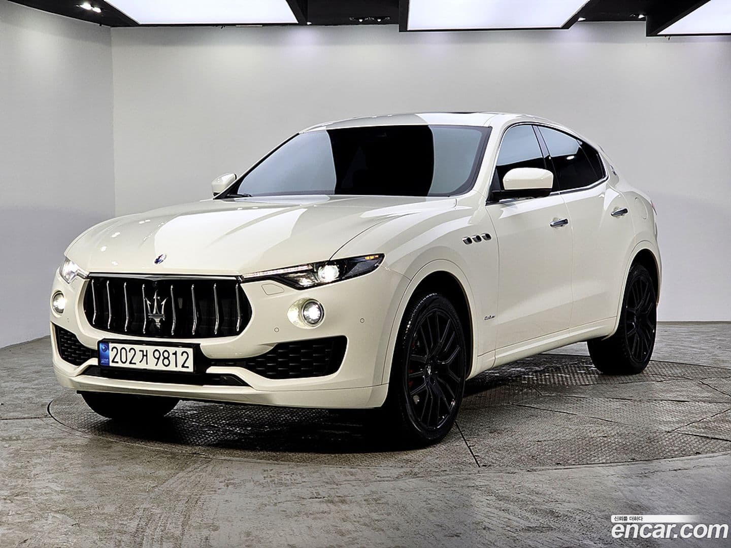Main__Slider__Photo:Levante Maserati 2018.1-0