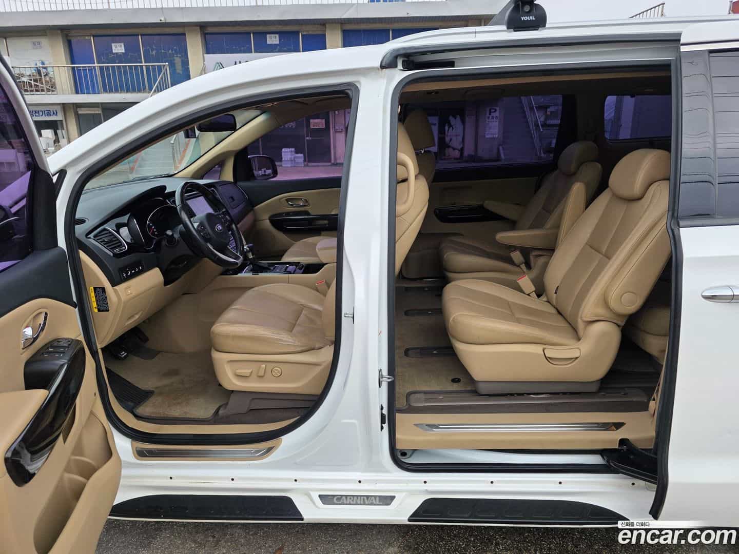 Canival Kia 2017.8-OPTION-017