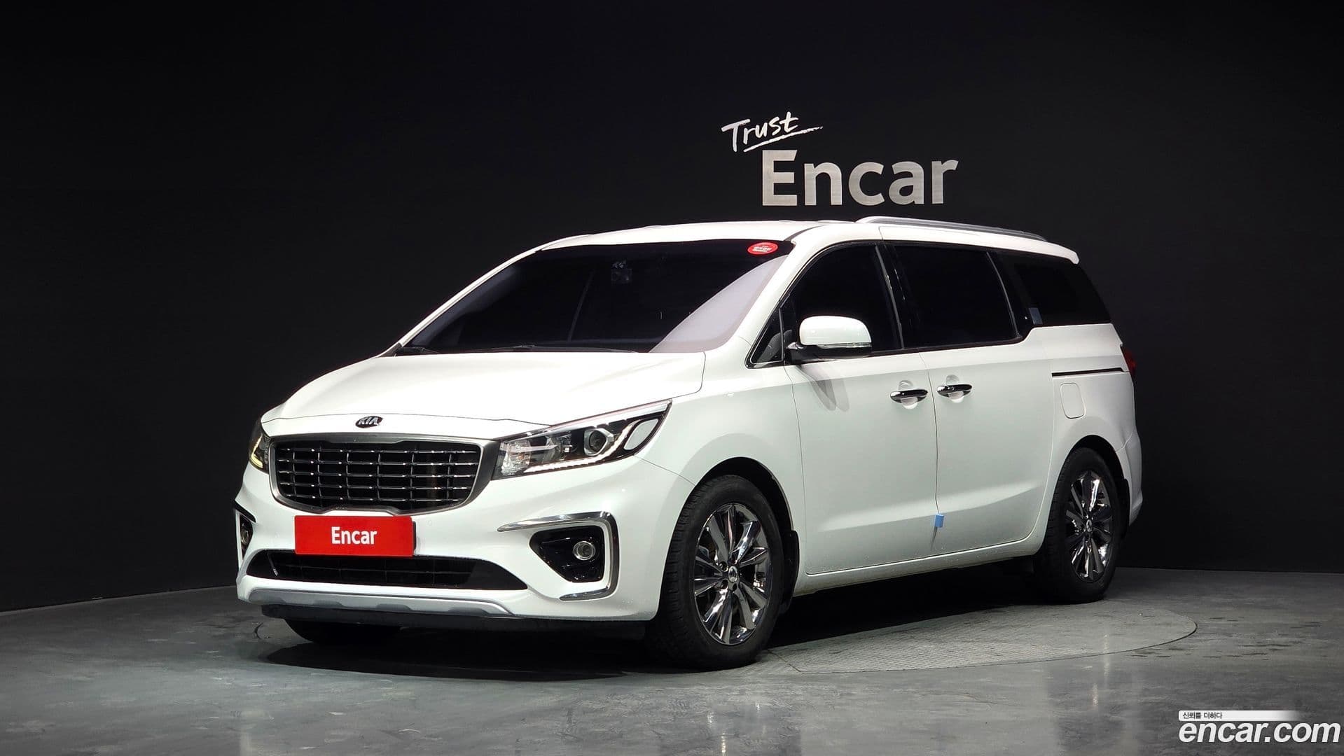 Main__Slider__Photo:Canival Kia 2018.10-0