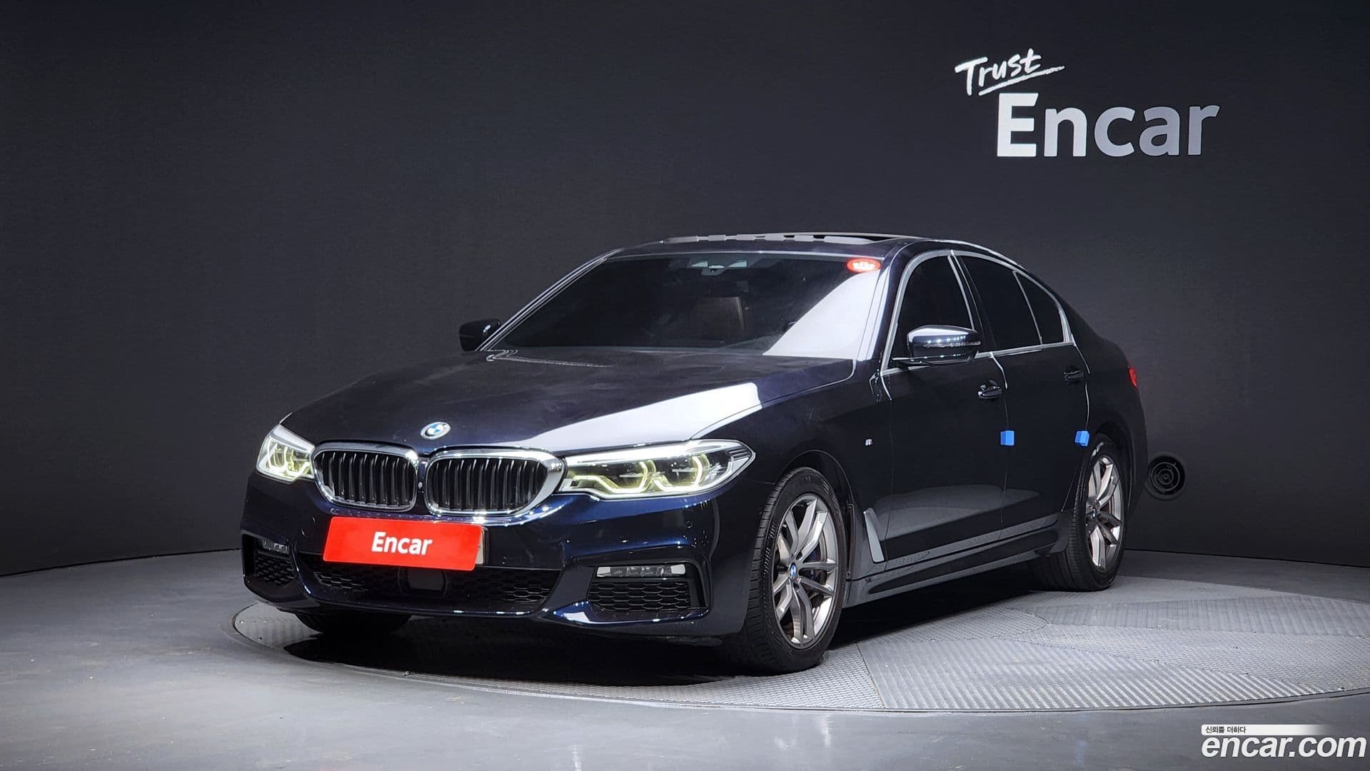 Main__Slider__Photo:5-Series BMW 2018.2-0