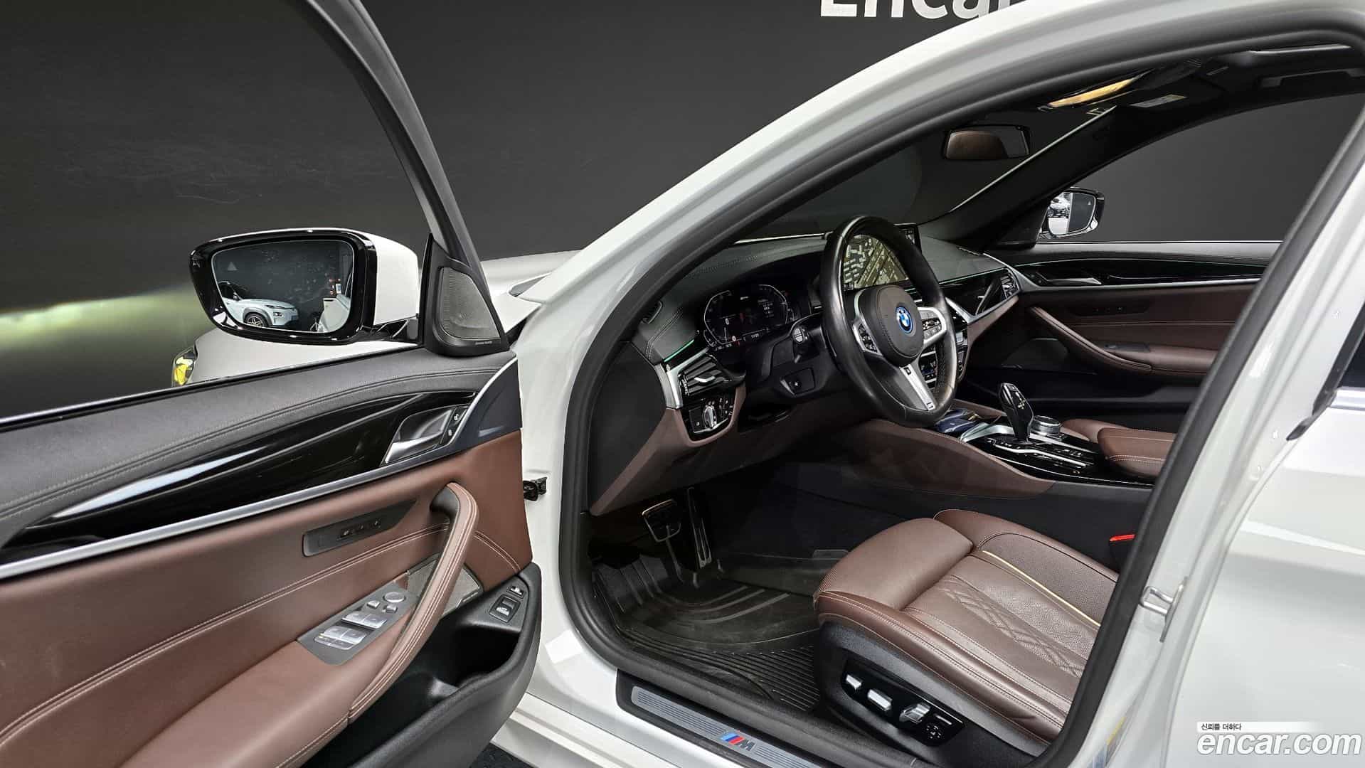 5-Series BMW 2022.0-OPTION-015