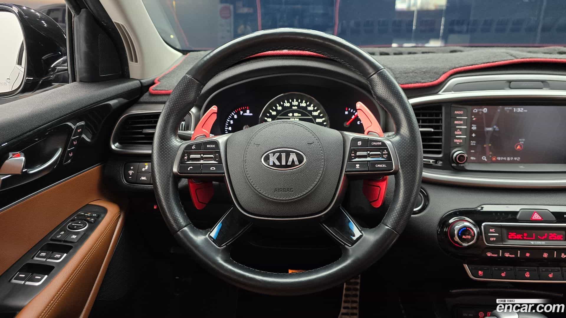 Sorento Kia 2019.2-OPTION-017