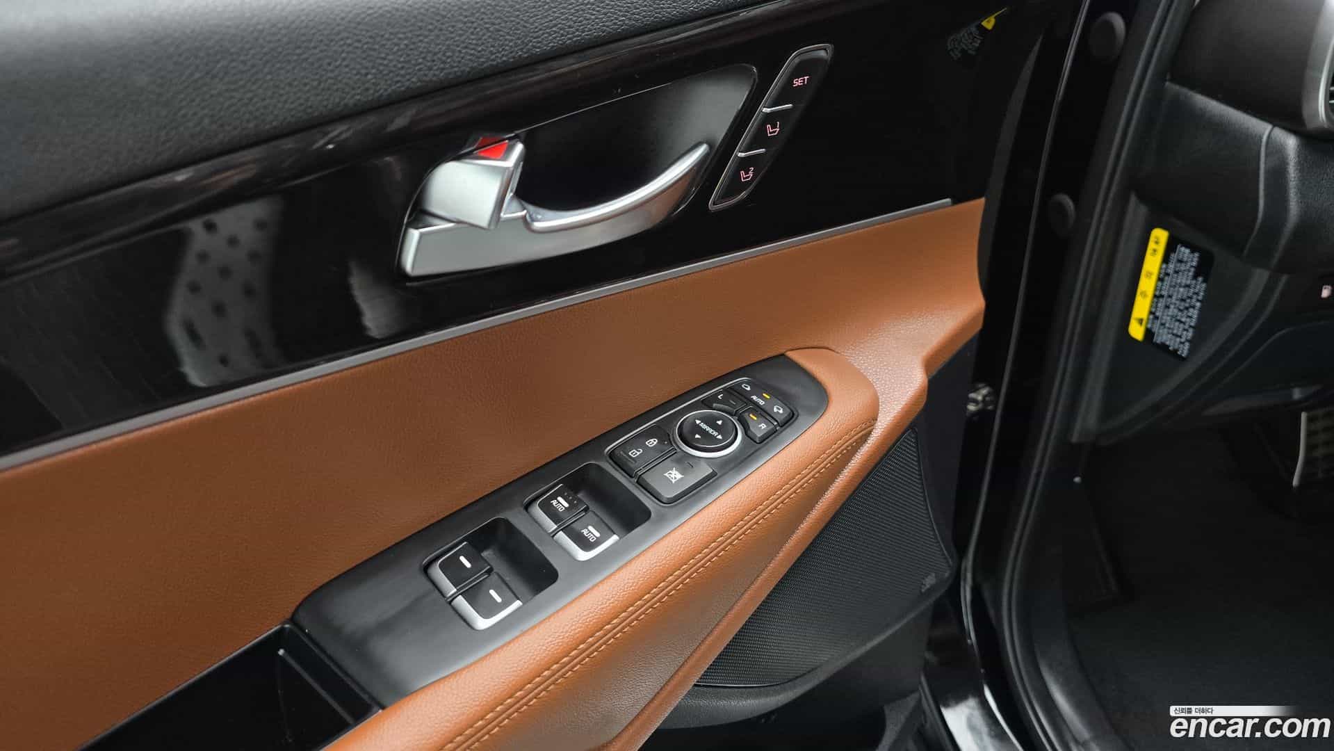 Sorento Kia 2019.2-OPTION-021