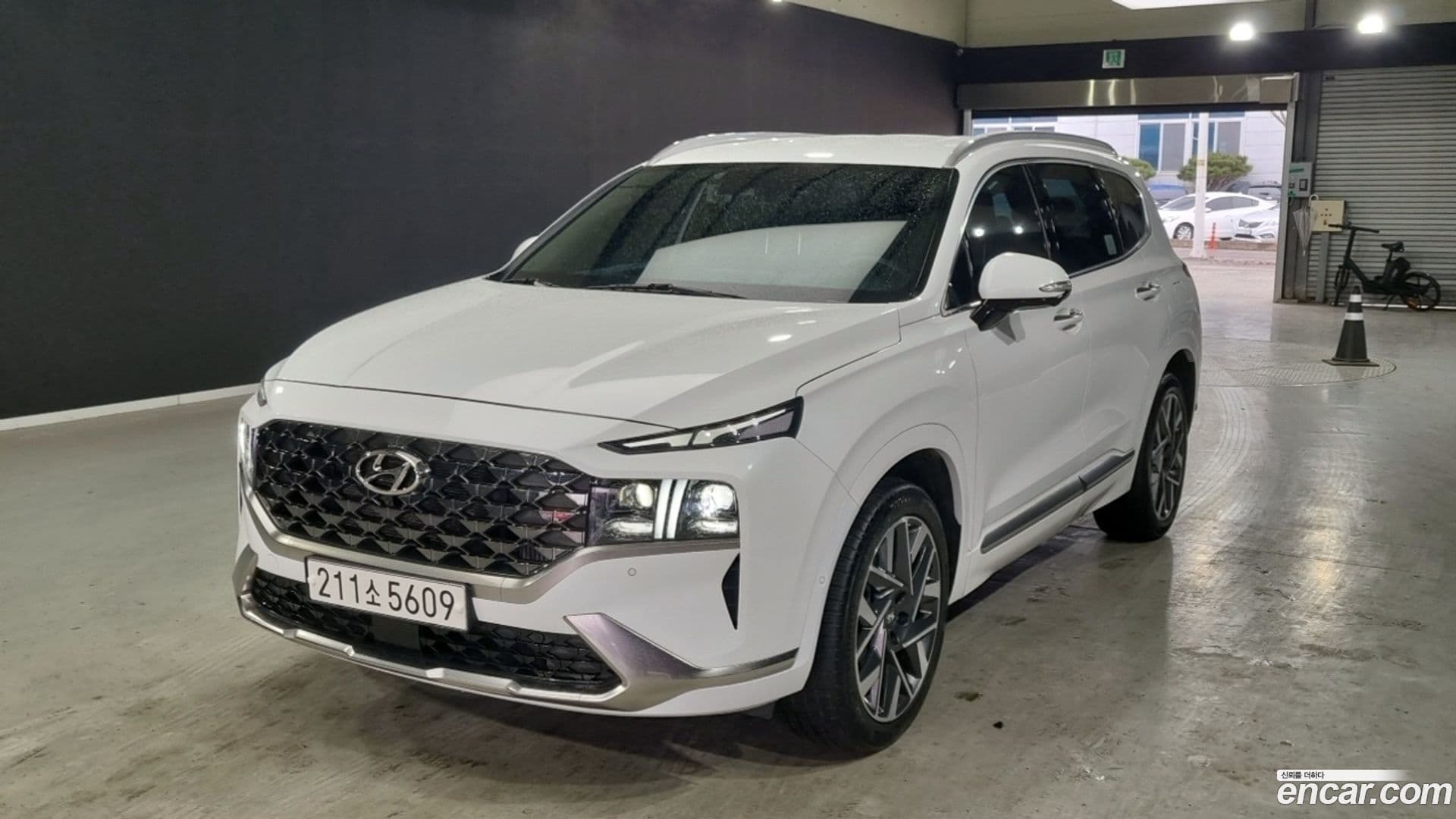 Main__Slider__Photo:Santafe Hyundai 2023.6-0