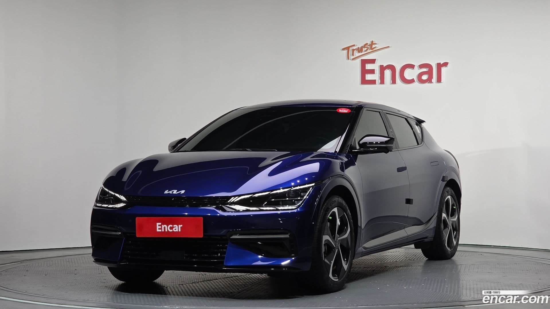 Main__Slider__Photo:EV6 Kia 2022.11-0
