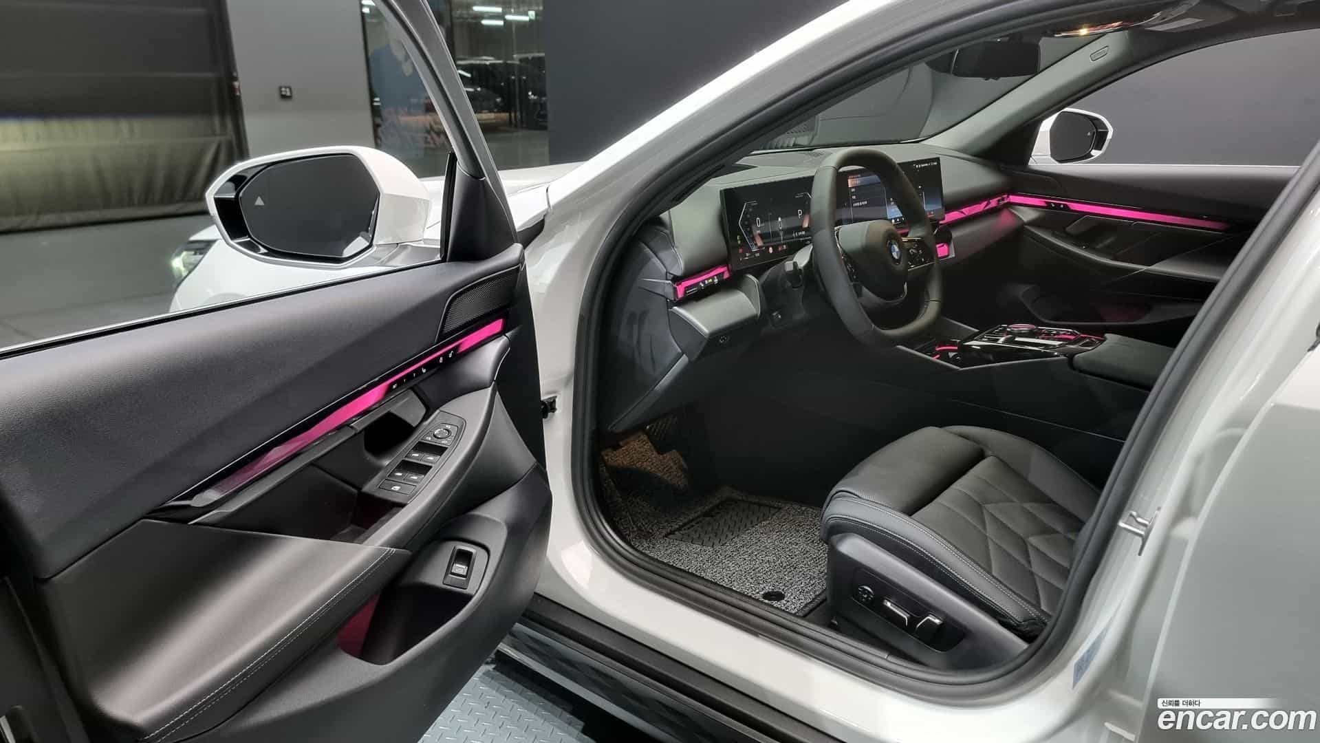 5-Series BMW 2025.6-OPTION-015