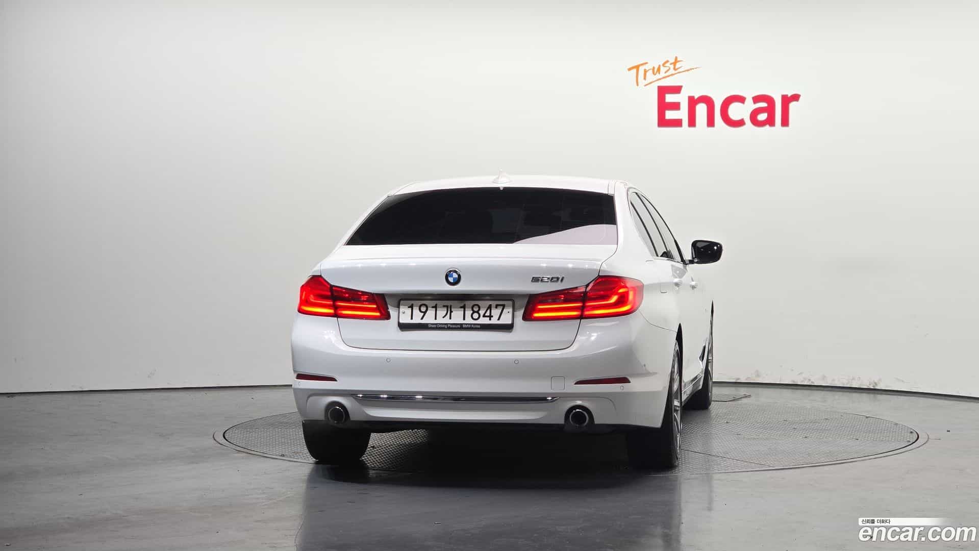 5-Series BMW 2018.8-OUTER-004