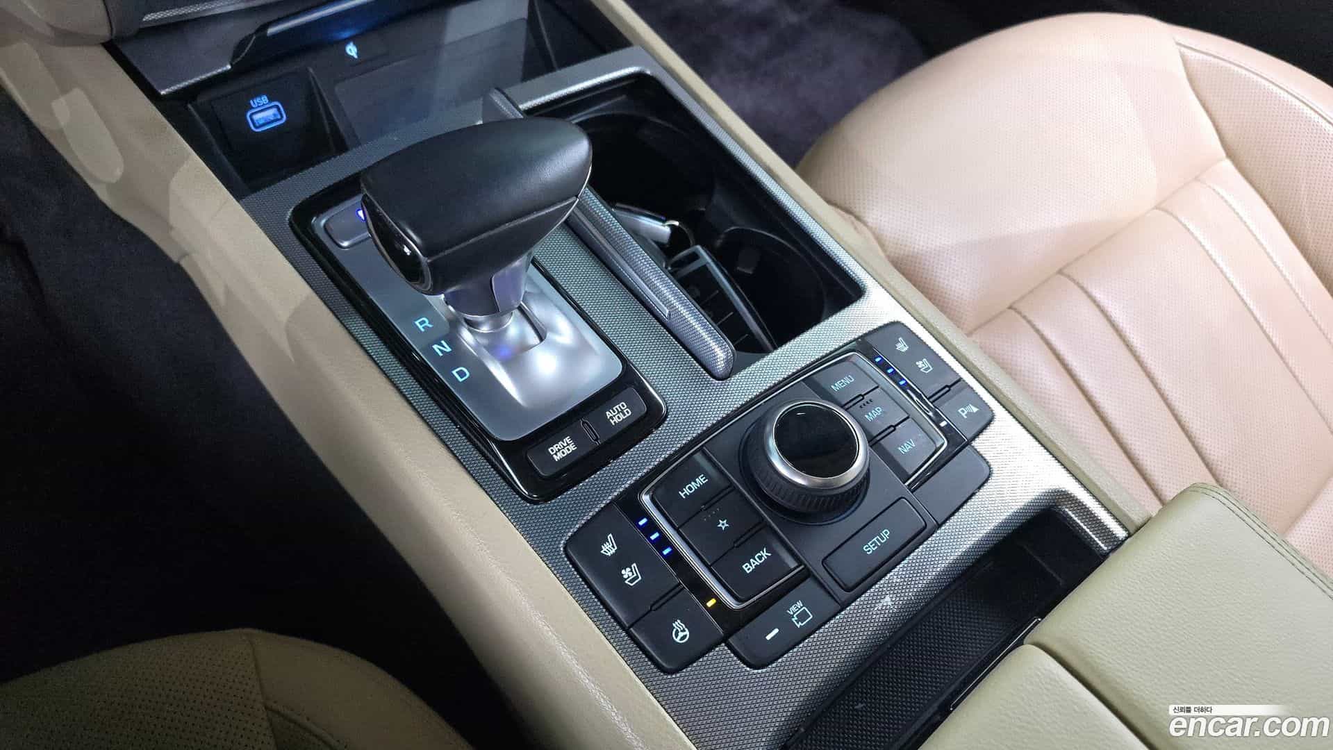 G80 Genesis 2019.11-INNER-009