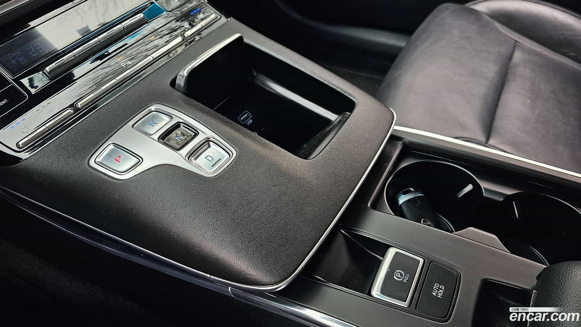 Grandeur Hyundai 2020.2-INNER-009