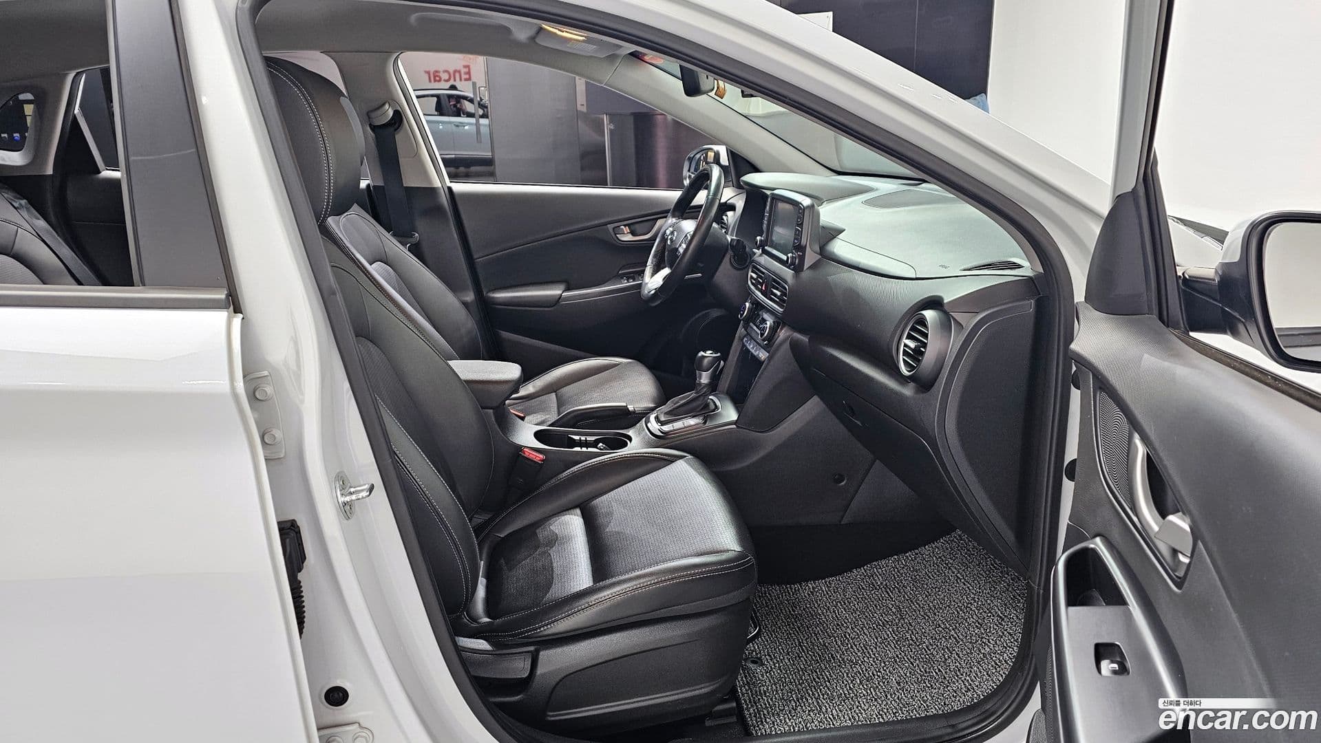 Main__Slider__Photo:Kona Hyundai 2018.6-9