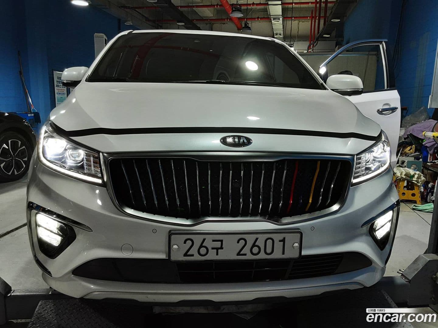 Main__Slider__Photo:Canival Kia 2018.5-0