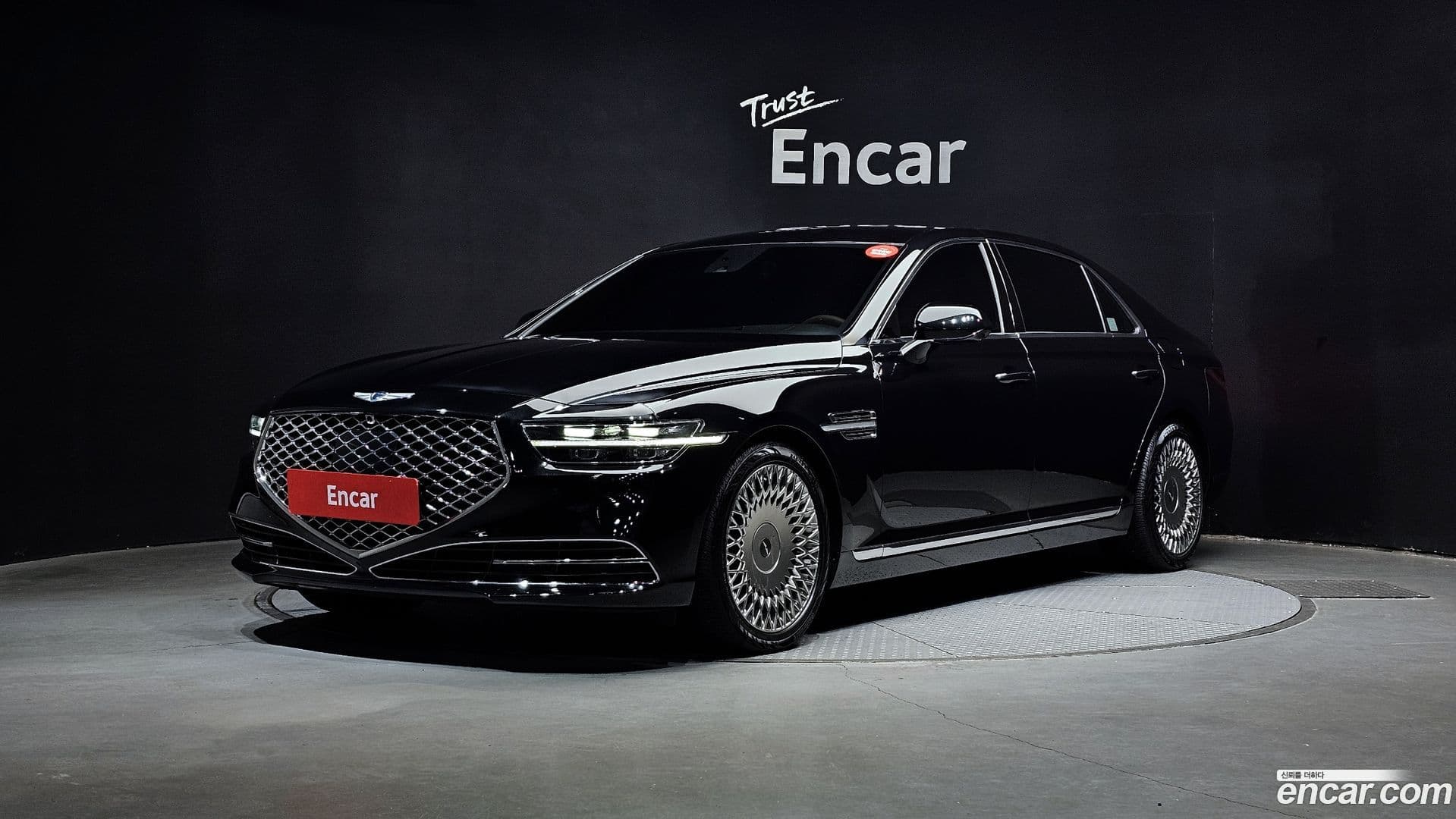 Main__Slider__Photo:G90 Genesis 2019.8-0